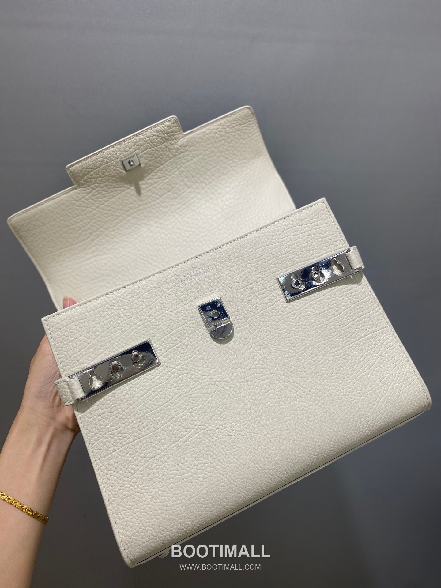 델보 템페트 MM 넥그레인 카프스킨 블랙 스트랩 메탈락 플랩 핸드백 Delvaux Tempete MM Neck Grain Calfskin Black Strap Metal Lock Flap Handbag 99155066 28cm 6