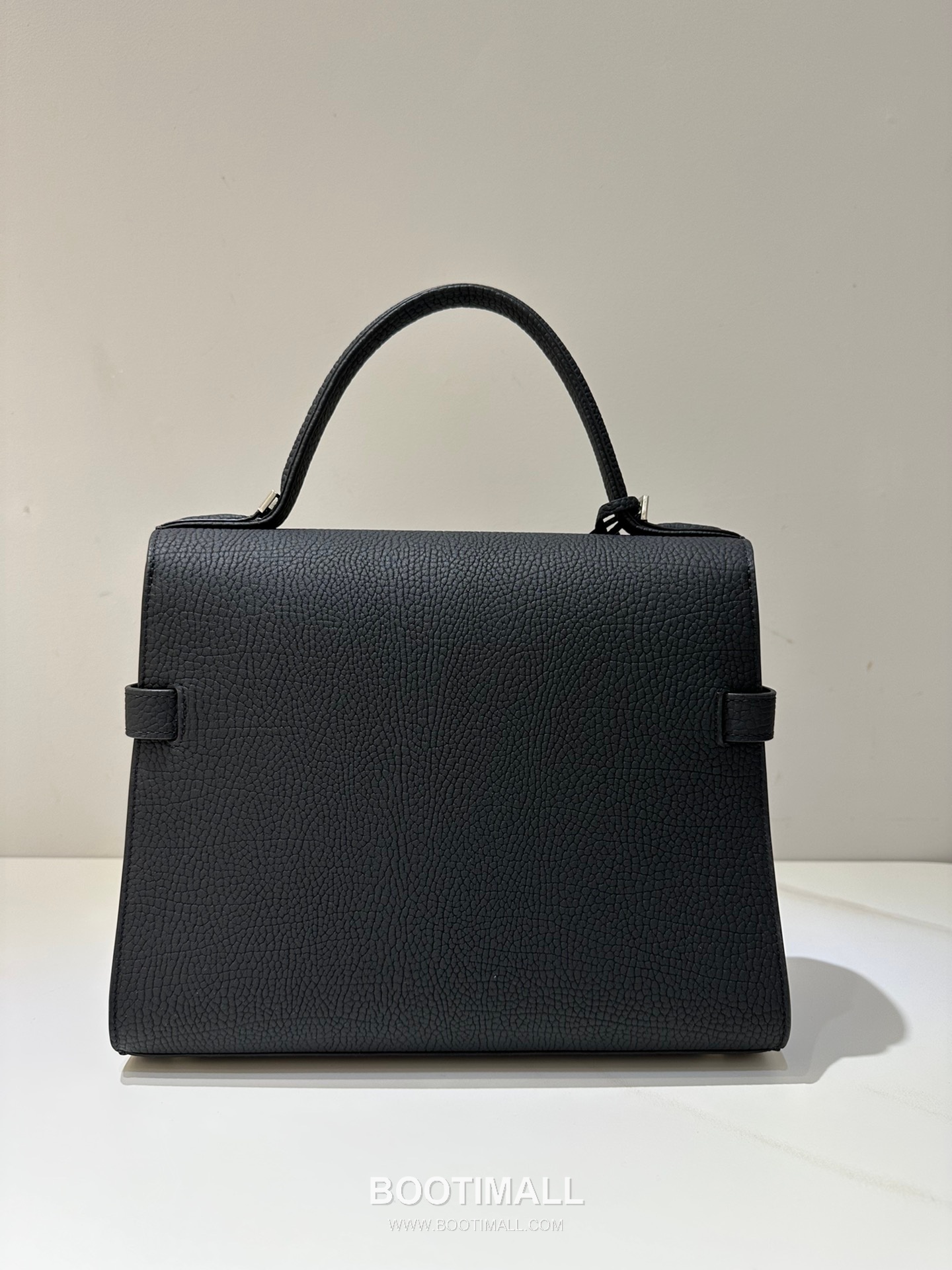 델보 템페트 MM 넥그레인 카프스킨 블랙 스트랩 메탈락 플랩 핸드백 Delvaux Tempete MM Neck Grain Calfskin Black Strap Metal Lock Flap Handbag 99155066 28cm 4