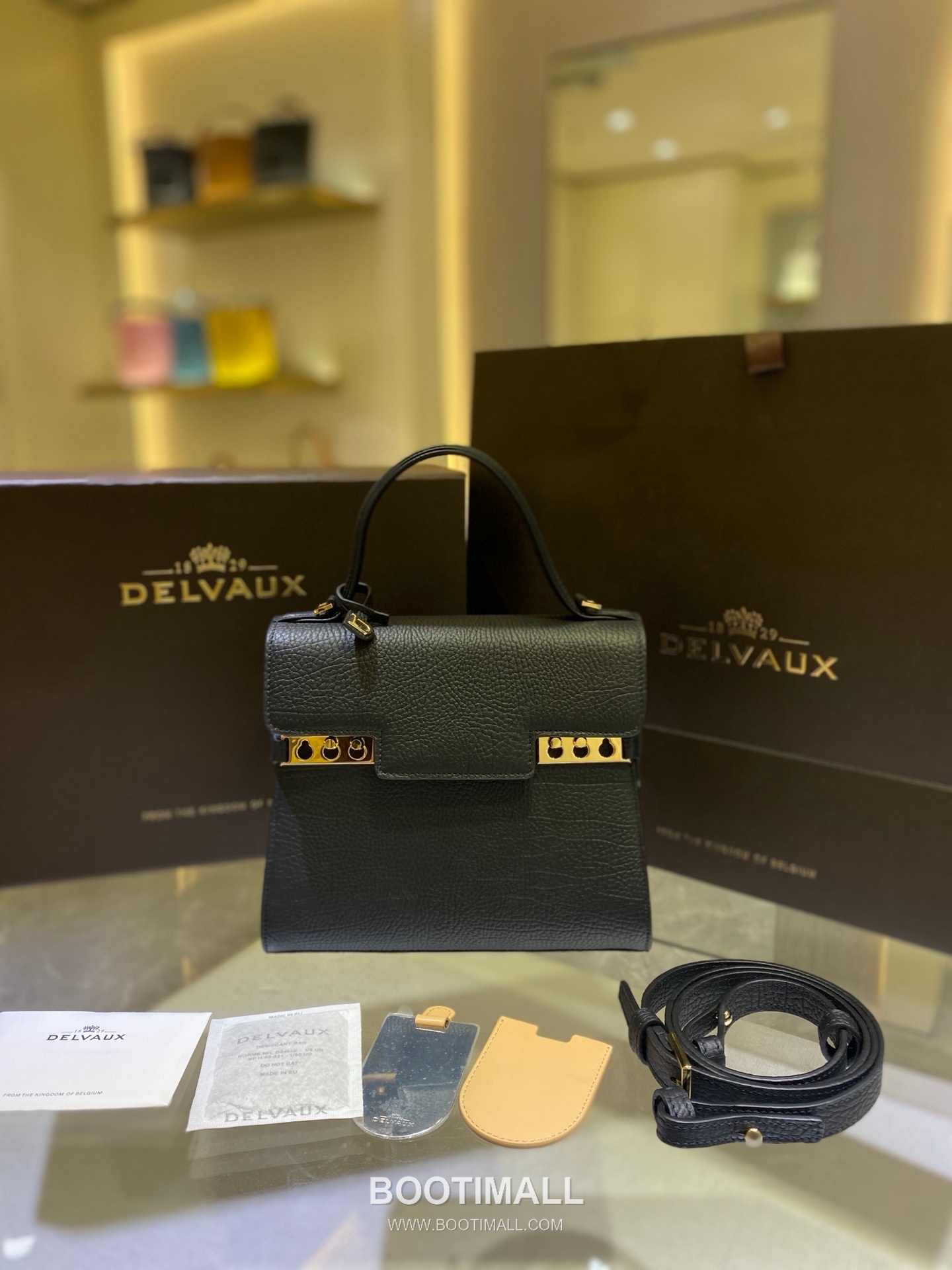 델보 템페트 PM 스위프트 카프스킨 블랙 스트랩 메탈락 플랩 핸드백 Delvaux Tempete PM Swift Calfskin Black Strap Metal Lock Flap Handbag 99135066 21.5cm 1