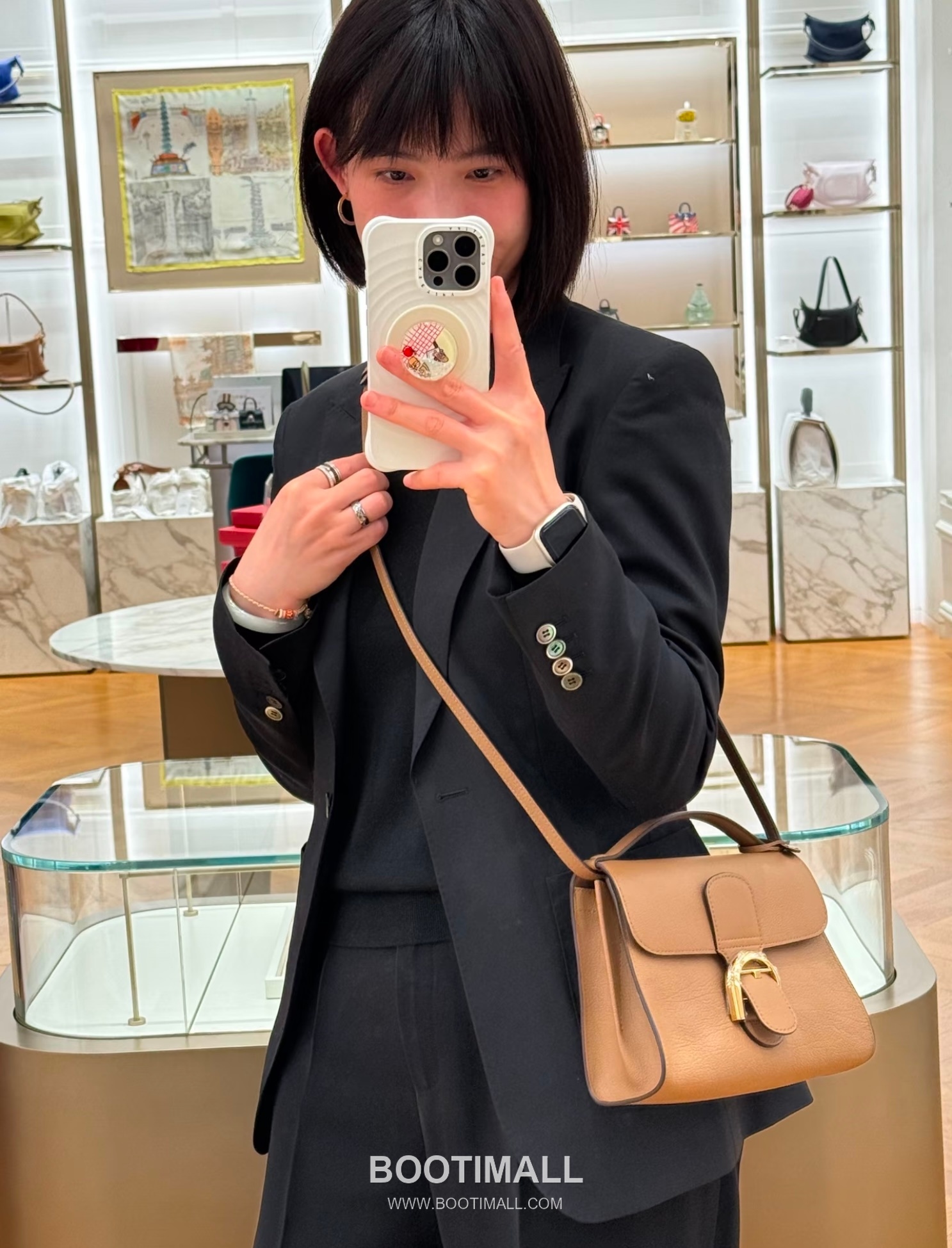 델보 템포 스몰 넥그레인 카프스킨 블랙 스트랩 메탈락 플랩 핸드백 Delvaux Tempo Small Neck Grain Calfskin Black Strap Metal Lock Flap Handbag 23cm 1