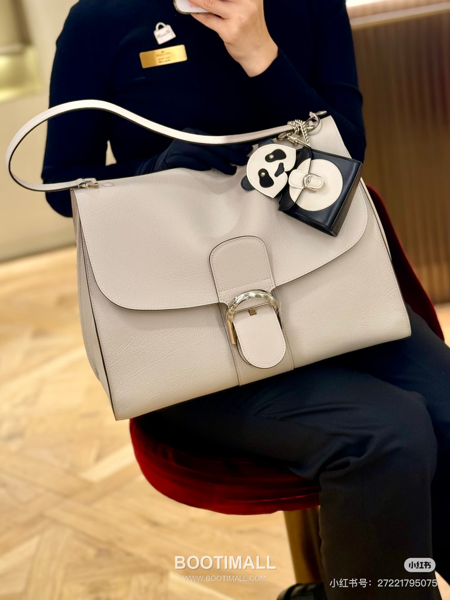 델보 템포 라지 넥그레인 카프스킨 그레이 스트랩 히든락 토트 핸드백 Delvaux Tempo Large Neck Grain Calfskin Gray Strap Hidden Lock Tote Handbag 37.5cm 5