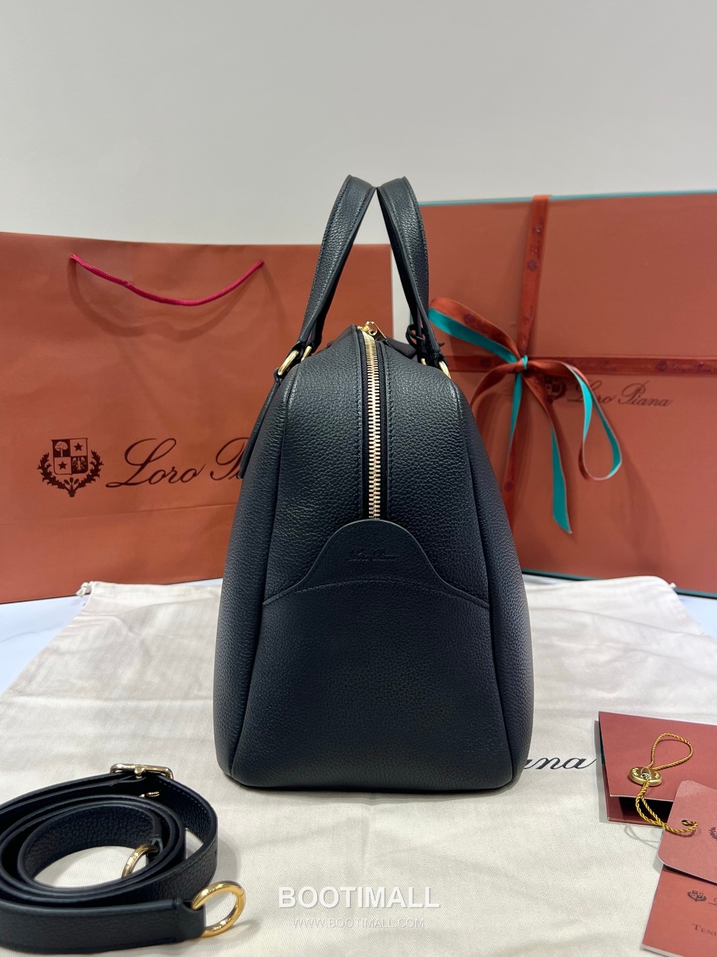 로로피아나 니들 라지 카프스킨 브라운 스트랩 더블지퍼 토트 핸드백 Loro Piana Needle Large Calfskin Brown Strap Double Zip Tote Handbag 39cm 3