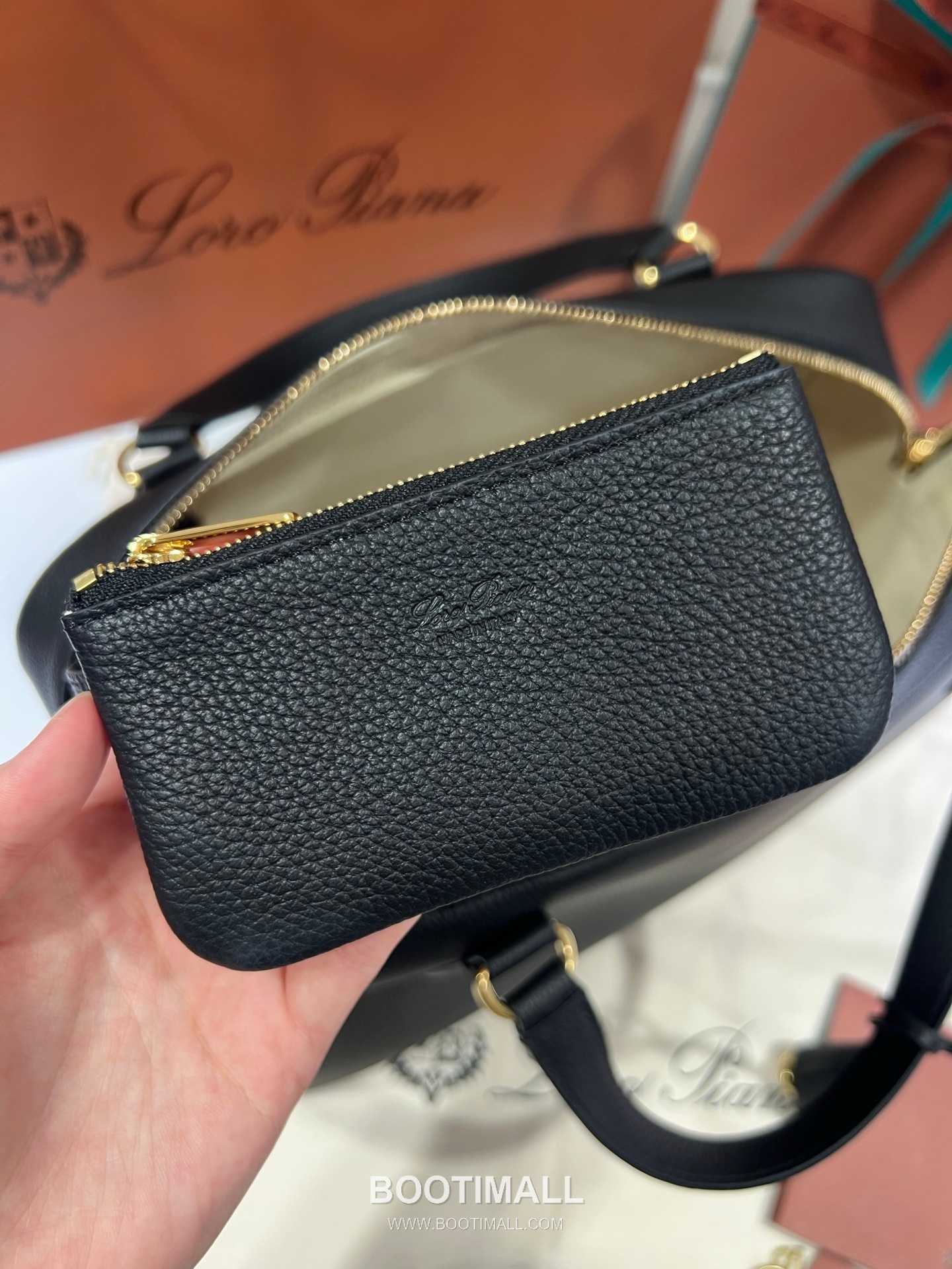 로로피아나 니들 라지 카프스킨 브라운 스트랩 더블지퍼 토트 핸드백 Loro Piana Needle Large Calfskin Brown Strap Double Zip Tote Handbag 39cm 7