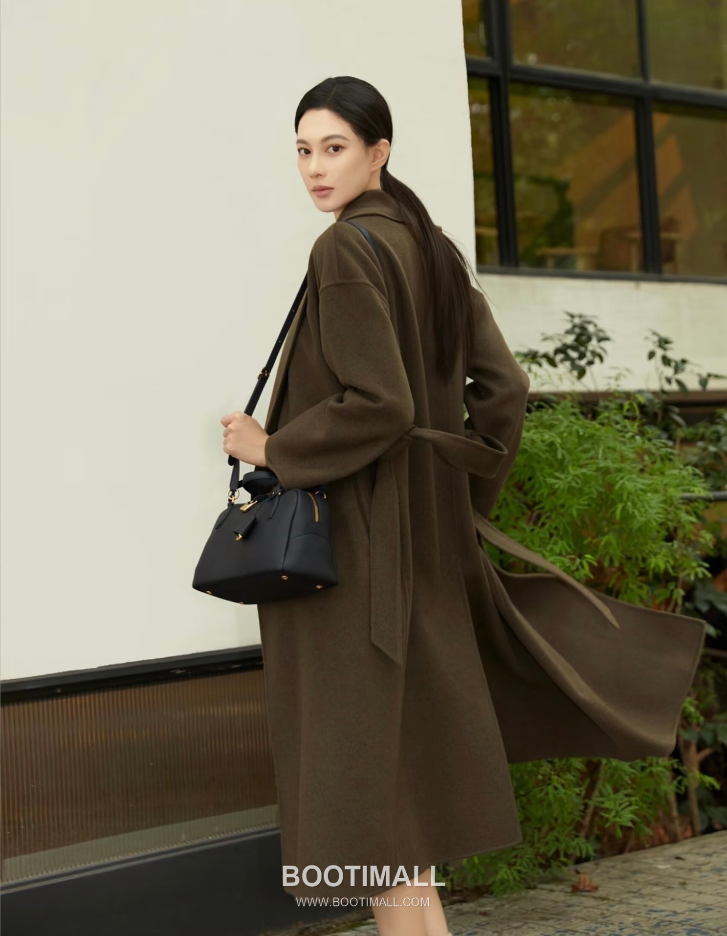 로로피아나 니들 스몰 캔버스 카프스킨 베이지 스트랩 더블지퍼 토트 핸드백 Loro Piana Needle Small Canvas Calfskin Beige Strap Double Zip Tote Handbag 31cm 4