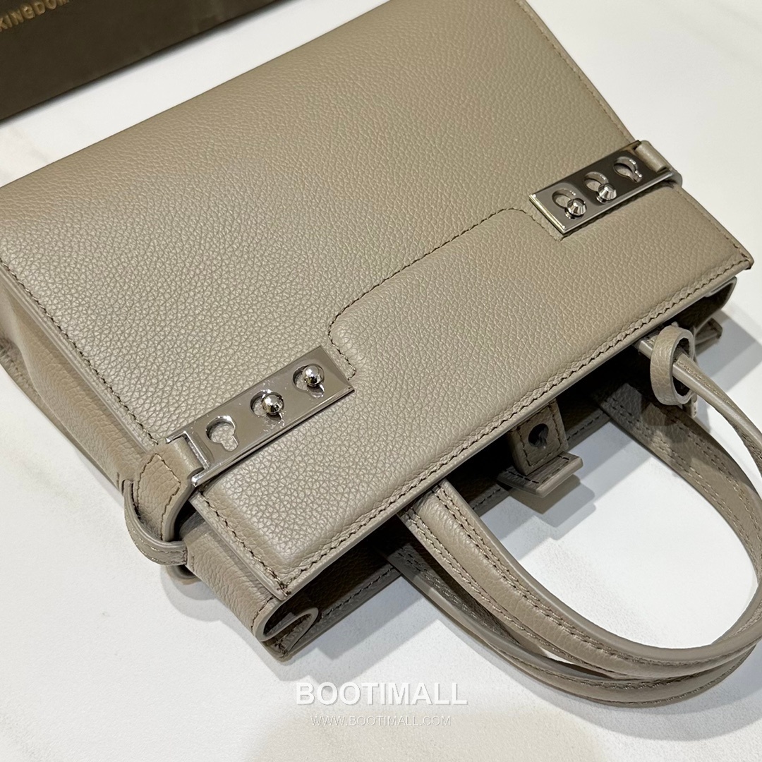 델보 템페트 크러쉬 스몰 그레인 카프스킨 블랙 스트랩 스냅락 크로스 핸드백 Delvaux Tempete Crush Small Grain Calfskin Black Strap Snap Lock Crossbody Handbag 99125066 19cm 4