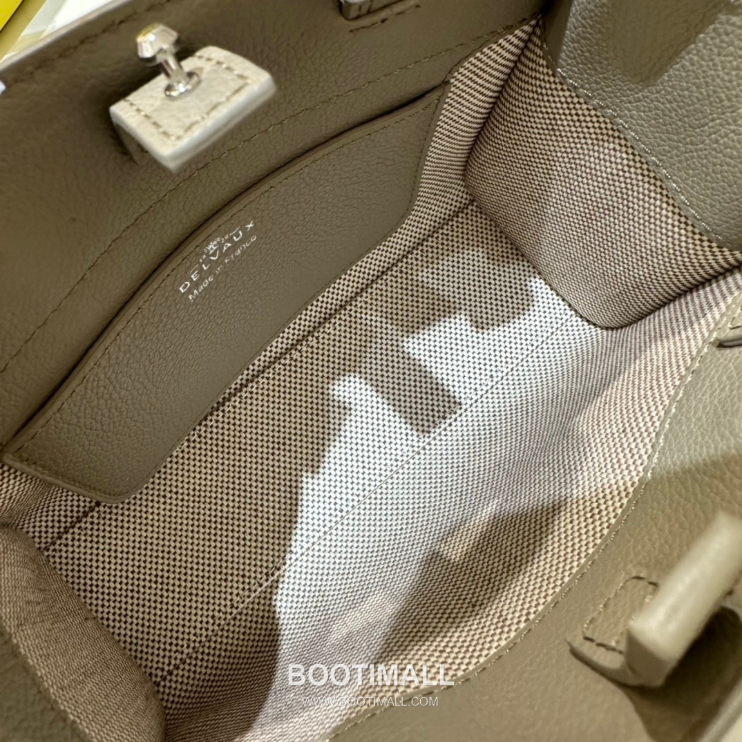 델보 템페트 크러쉬 스몰 그레인 카프스킨 블랙 스트랩 스냅락 크로스 핸드백 Delvaux Tempete Crush Small Grain Calfskin Black Strap Snap Lock Crossbody Handbag 99125066 19cm 9