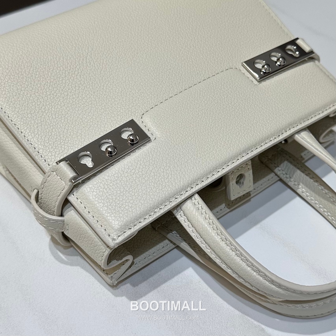 델보 템페트 크러쉬 스몰 그레인 카프스킨 블랙 스트랩 스냅락 크로스 핸드백 Delvaux Tempete Crush Small Grain Calfskin Black Strap Snap Lock Crossbody Handbag 99125066 19cm 5