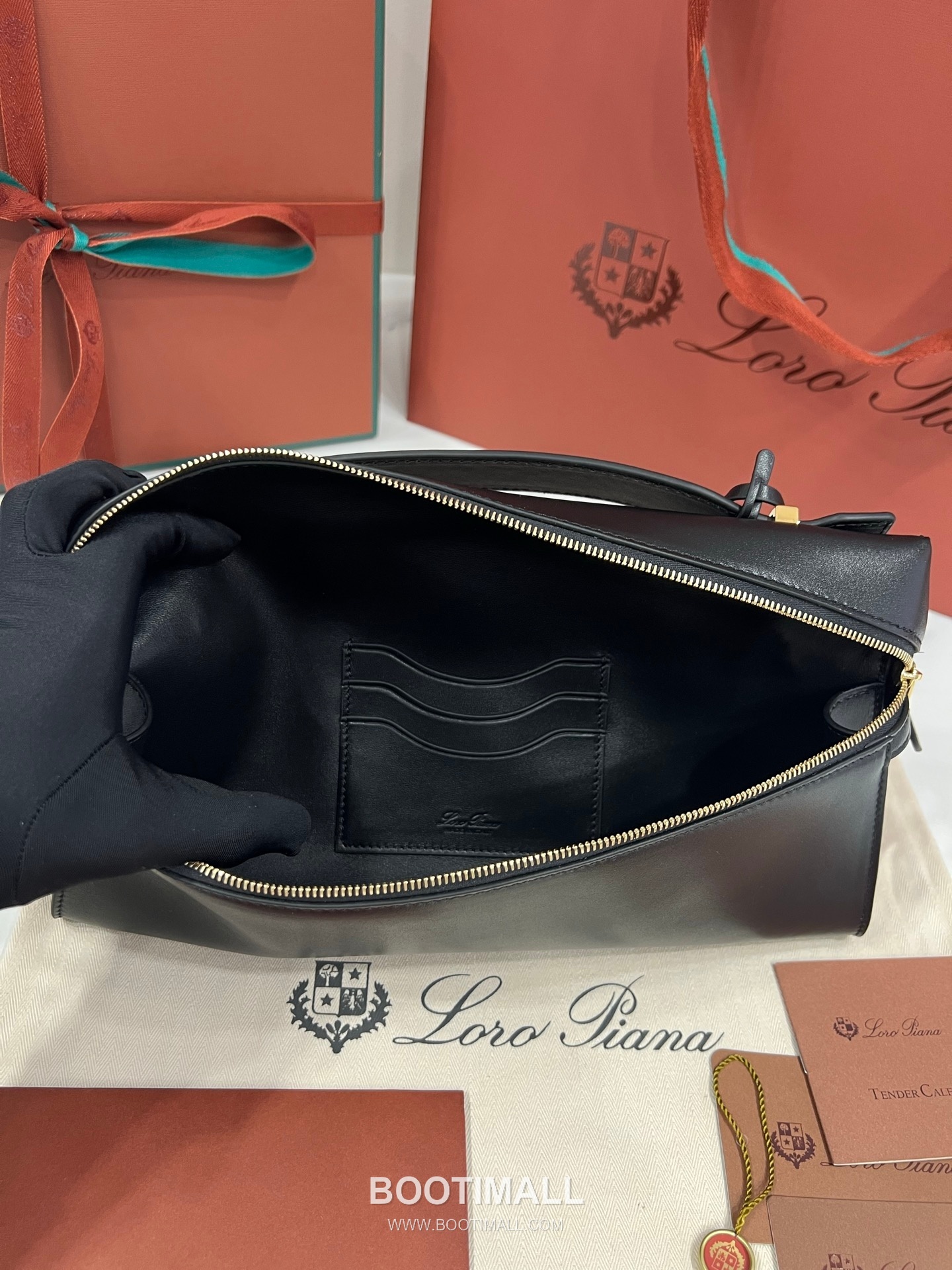 로로피아나 엑스트라 클러치 L29 새들 레더 블랙 더블지퍼 파우치 클러치백 Loro Piana Extra Clutch L29 Saddle Leather Black Double Zip Pouch Clutch Bag 29cm 12