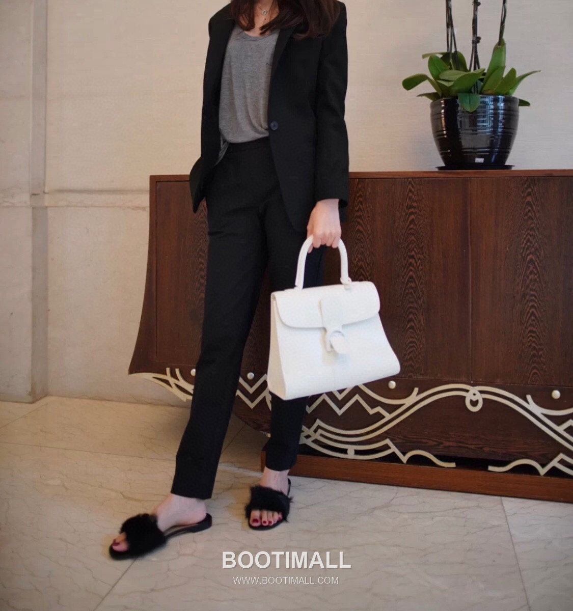 델보 브리앙 MM 박스 카프스킨 라벤더 퍼플 스트랩 메탈락 플랩 핸드백 Delvaux Brillant MM Box Calfskin Lavender Purple Strap Metal Lock Flap Handbag 99105066 28cm 2