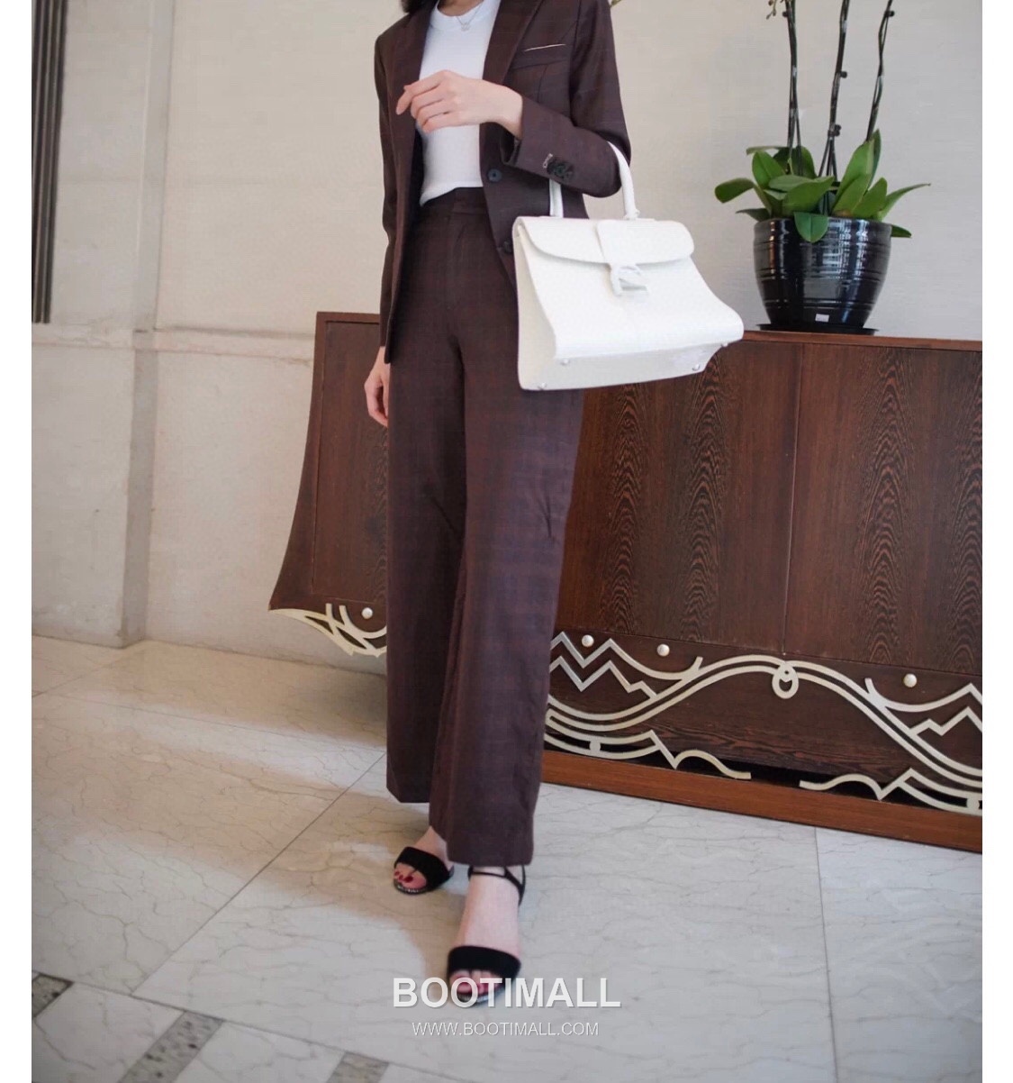 델보 브리앙 MM 박스 카프스킨 라벤더 퍼플 스트랩 메탈락 플랩 핸드백 Delvaux Brillant MM Box Calfskin Lavender Purple Strap Metal Lock Flap Handbag 99105066 28cm 5