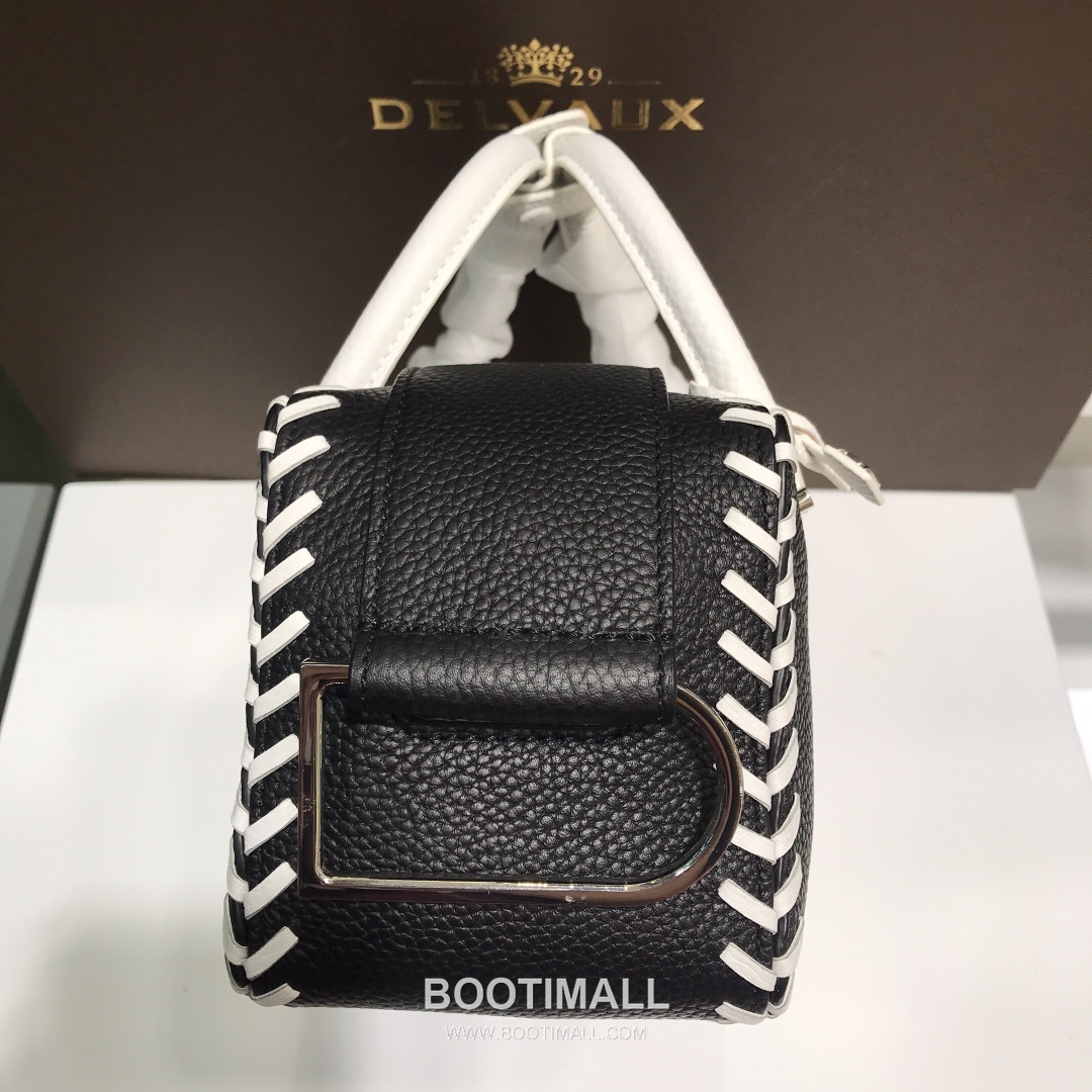 델보 쿨 박스 스몰 카프스킨 블랙 스트랩 D링 지퍼 토트 핸드백 Delvaux Cool Box Small Calfskin Black Strap D Ring Zip Tote Handbag 99130066 22cm 4