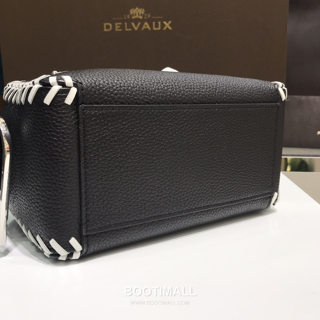 델보 쿨 박스 스몰 카프스킨 블랙 스트랩 D링 지퍼 토트 핸드백 Delvaux Cool Box Small Calfskin Black Strap D Ring Zip Tote Handbag 99130066 22cm 9