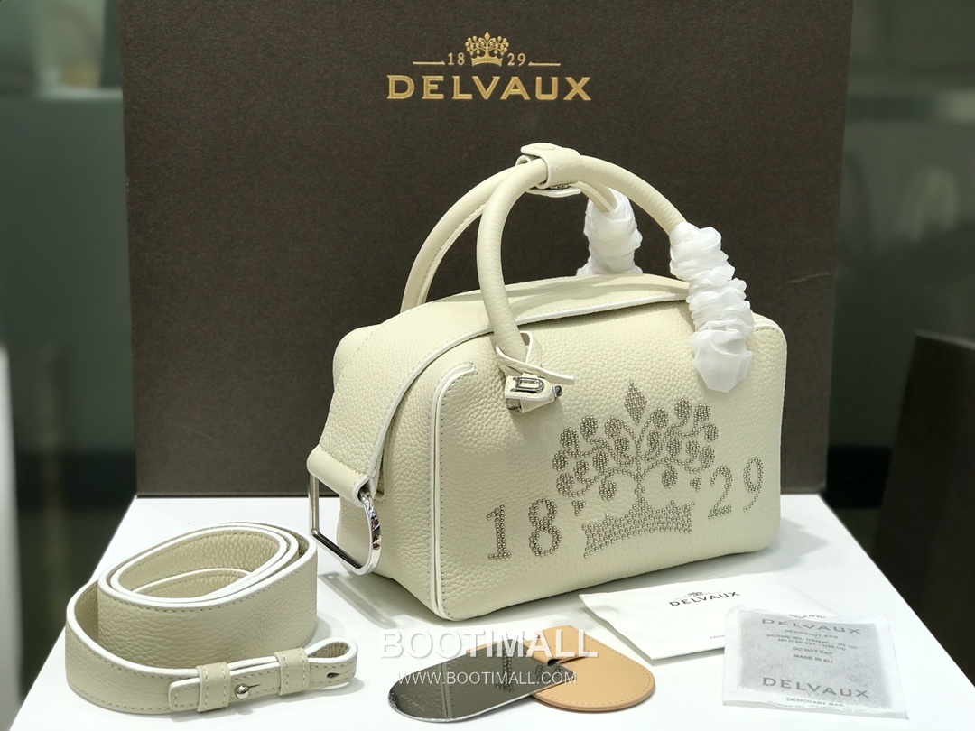 델보 쿨 박스 스몰 카프스킨 블랙 스트랩 D링 지퍼 토트 핸드백 Delvaux Cool Box Small Calfskin Black Strap D Ring Zip Tote Handbag 99130066 22cm 1