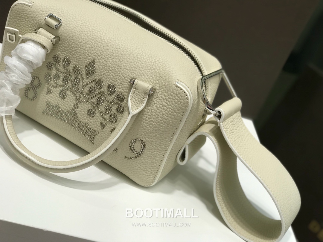 델보 쿨 박스 스몰 카프스킨 블랙 스트랩 D링 지퍼 토트 핸드백 Delvaux Cool Box Small Calfskin Black Strap D Ring Zip Tote Handbag 99130066 22cm 4