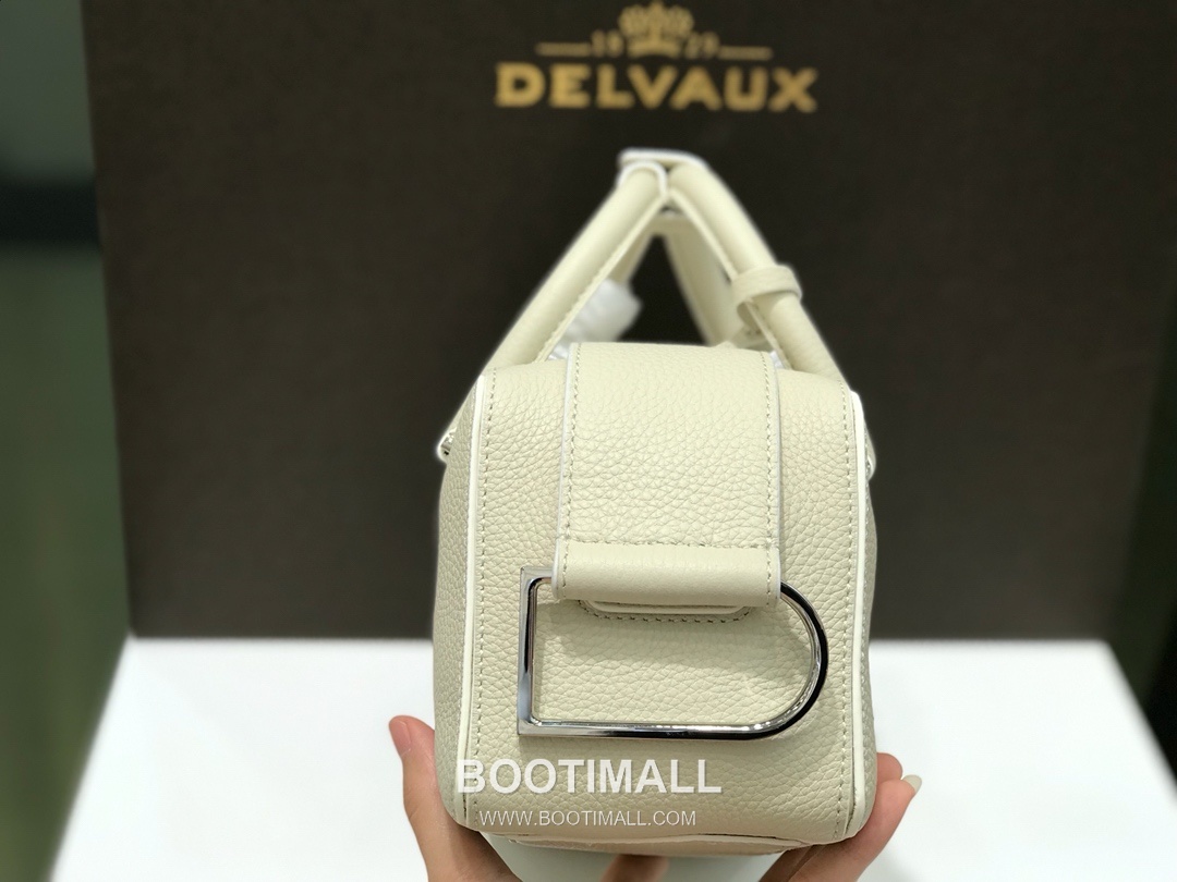 델보 쿨 박스 스몰 카프스킨 블랙 스트랩 D링 지퍼 토트 핸드백 Delvaux Cool Box Small Calfskin Black Strap D Ring Zip Tote Handbag 99130066 22cm 6