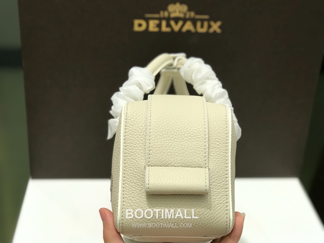 델보 쿨 박스 스몰 카프스킨 블랙 스트랩 D링 지퍼 토트 핸드백 Delvaux Cool Box Small Calfskin Black Strap D Ring Zip Tote Handbag 99130066 22cm 7