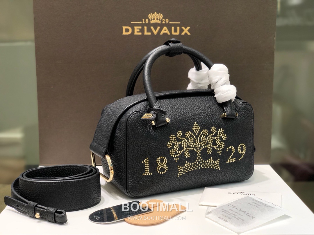 델보 쿨 박스 스몰 카프스킨 블랙 스트랩 D링 지퍼 토트 핸드백 Delvaux Cool Box Small Calfskin Black Strap D Ring Zip Tote Handbag 99130066 22cm 1