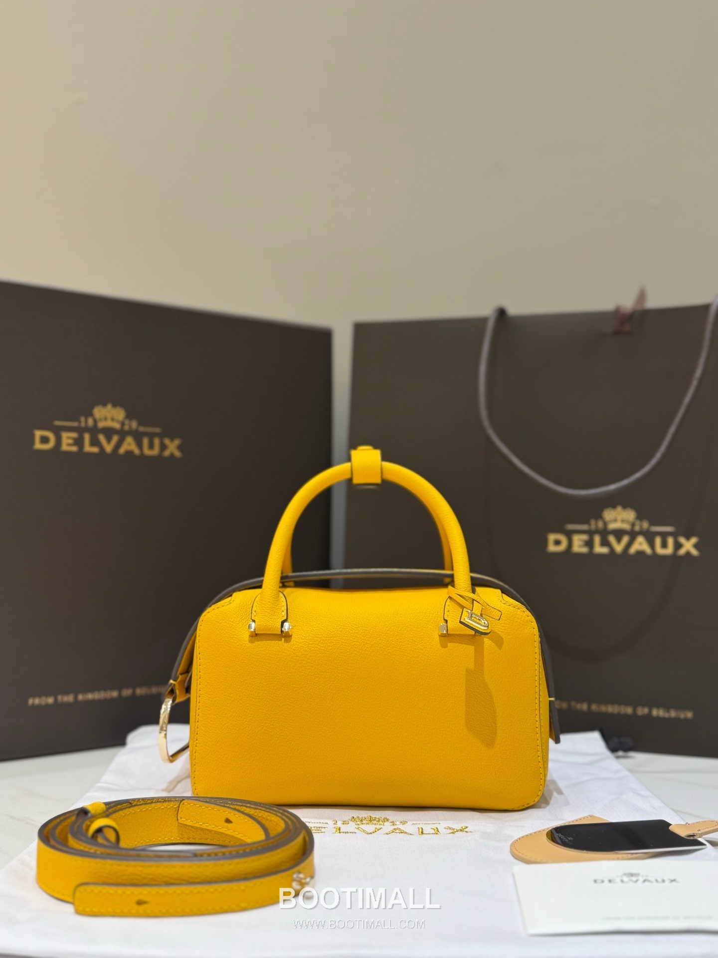 델보 쿨 박스 미니 카프스킨 옐로우 스트랩 D링 지퍼 토트 핸드백 Delvaux Cool Box Mini Calfskin Yellow Strap D Ring Zip Tote Handbag 99120066 22cm 1