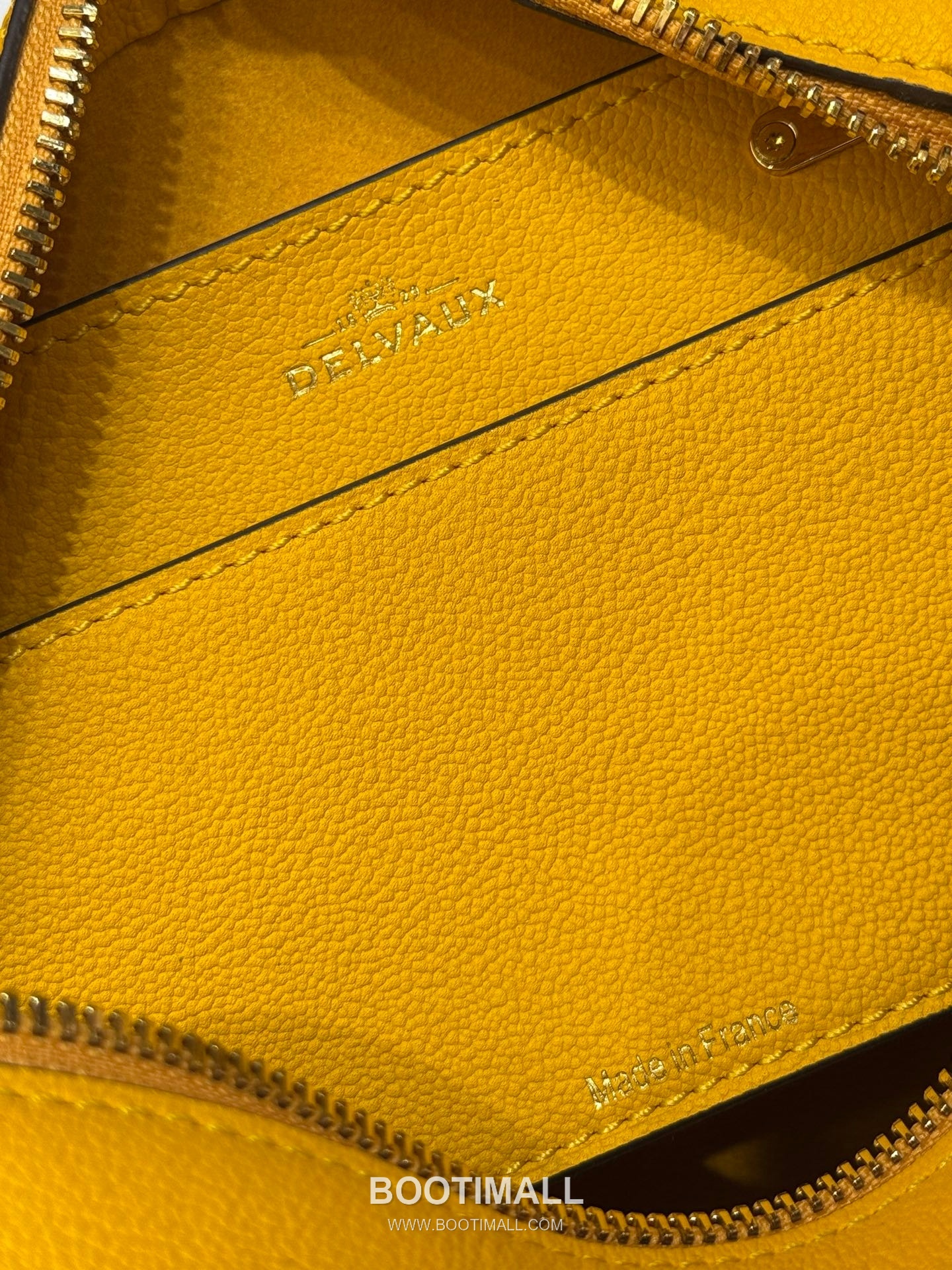 델보 쿨 박스 미니 카프스킨 옐로우 스트랩 D링 지퍼 토트 핸드백 Delvaux Cool Box Mini Calfskin Yellow Strap D Ring Zip Tote Handbag 99120066 22cm 8