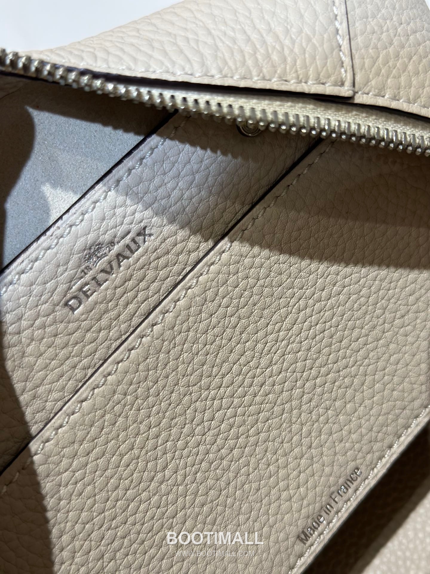 델보 쿨 박스 미니 카프스킨 옐로우 스트랩 D링 지퍼 토트 핸드백 Delvaux Cool Box Mini Calfskin Yellow Strap D Ring Zip Tote Handbag 99120066 22cm 8