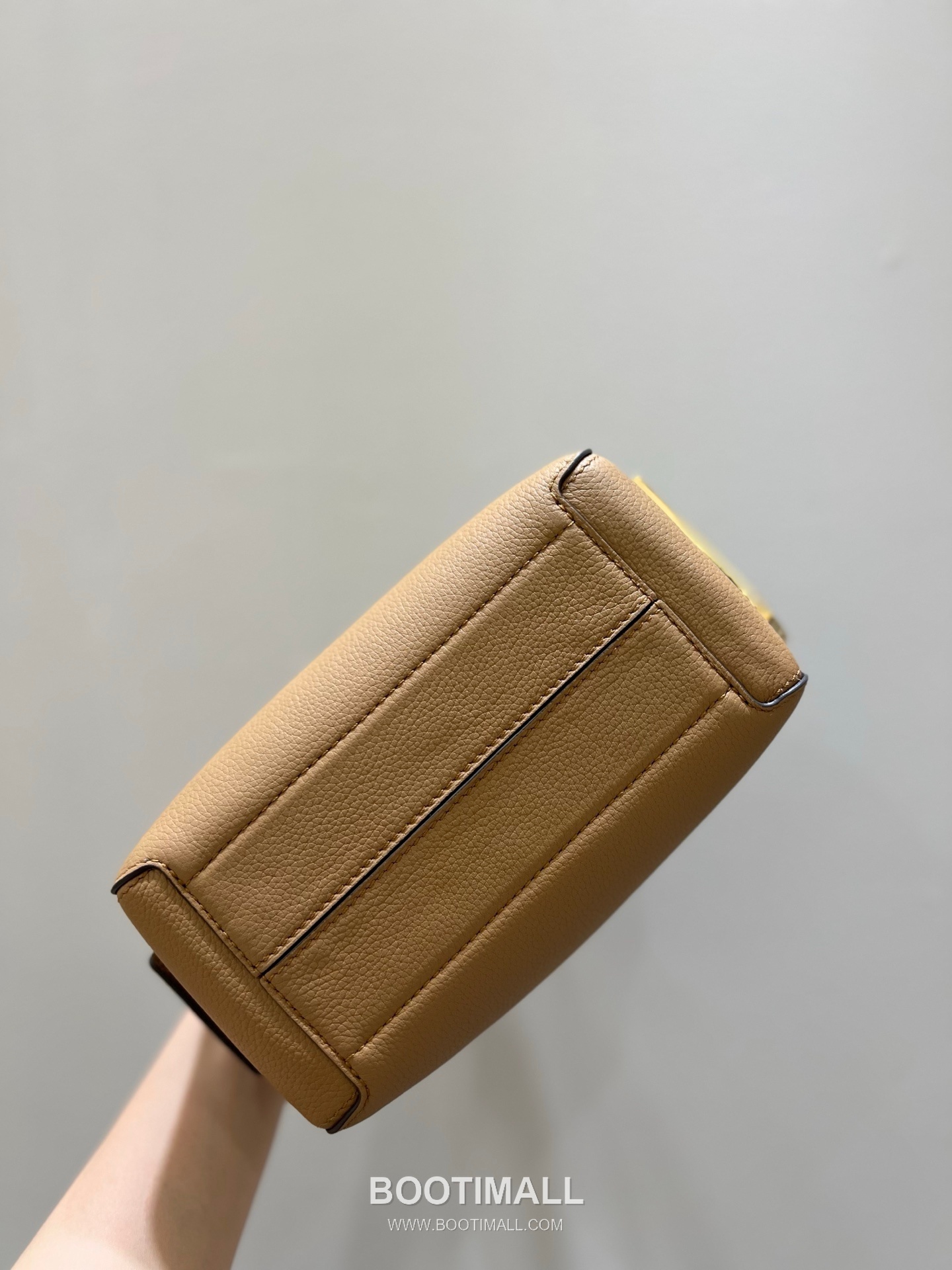 델보 쿨 박스 미니 카프스킨 옐로우 스트랩 D링 지퍼 토트 핸드백 Delvaux Cool Box Mini Calfskin Yellow Strap D Ring Zip Tote Handbag 99120066 22cm 8