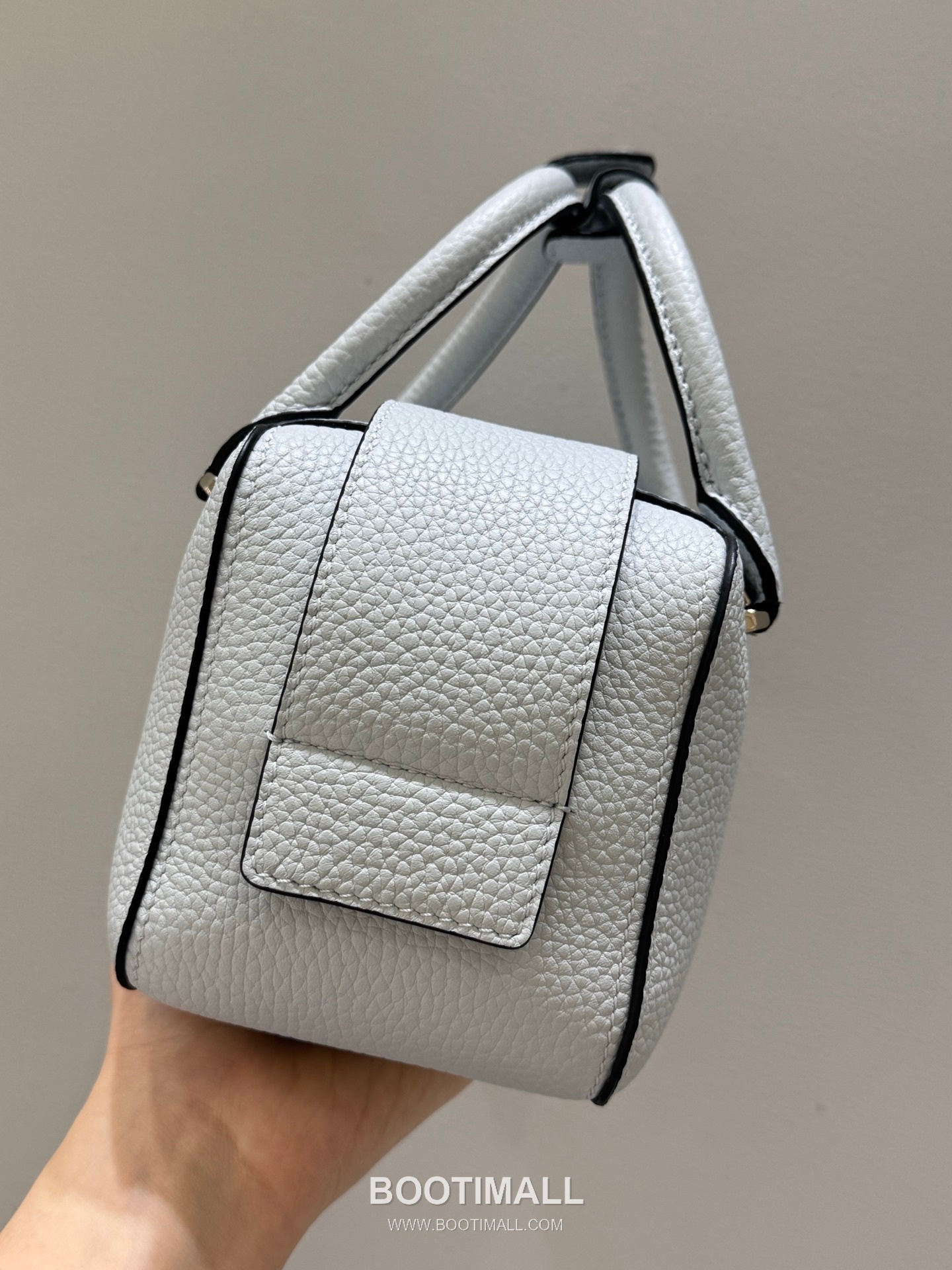 델보 쿨 박스 미니 카프스킨 옐로우 스트랩 D링 지퍼 토트 핸드백 Delvaux Cool Box Mini Calfskin Yellow Strap D Ring Zip Tote Handbag 99120066 22cm 4