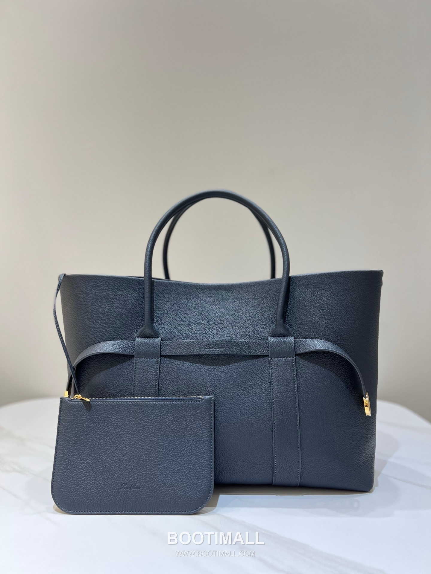 로로피아나 기에라 쇼퍼 라지 그레인 레더 그레이 벨트링 토트 핸드백 Loro Piana Ghiera Shopper Large Grain Leather Gray Belt Ring Tote Handbag 40cm 1