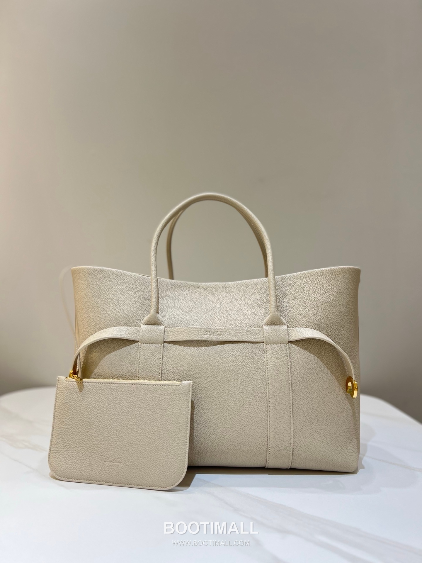 로로피아나 기에라 쇼퍼 라지 그레인 레더 그레이 벨트링 토트 핸드백 Loro Piana Ghiera Shopper Large Grain Leather Gray Belt Ring Tote Handbag 40cm 1