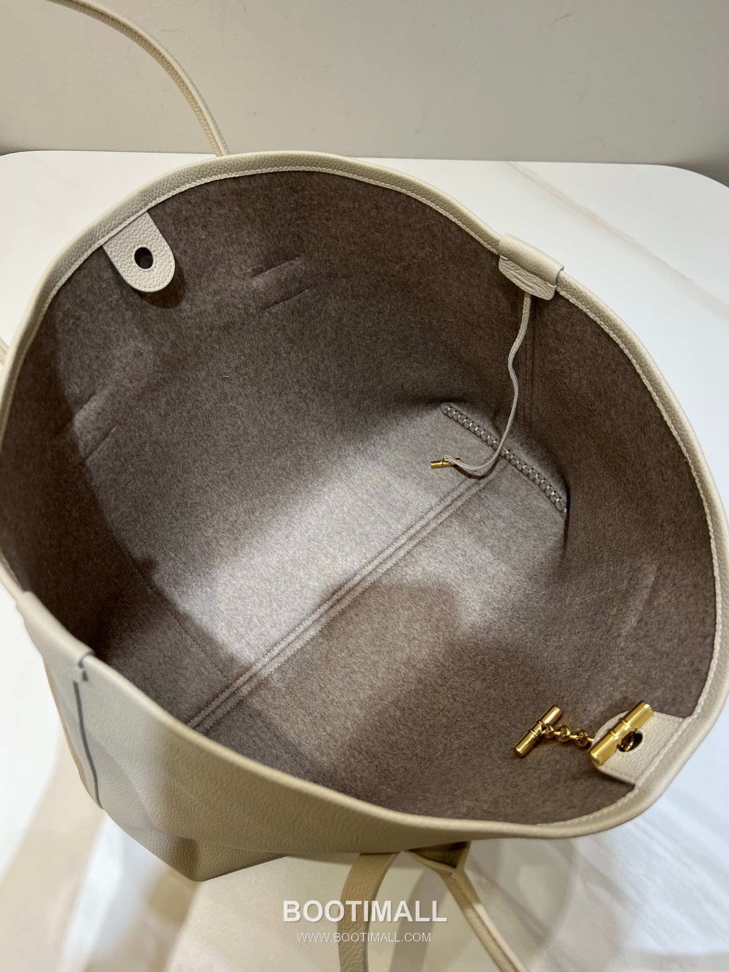 로로피아나 기에라 쇼퍼 라지 그레인 레더 그레이 벨트링 토트 핸드백 Loro Piana Ghiera Shopper Large Grain Leather Gray Belt Ring Tote Handbag 40cm 8