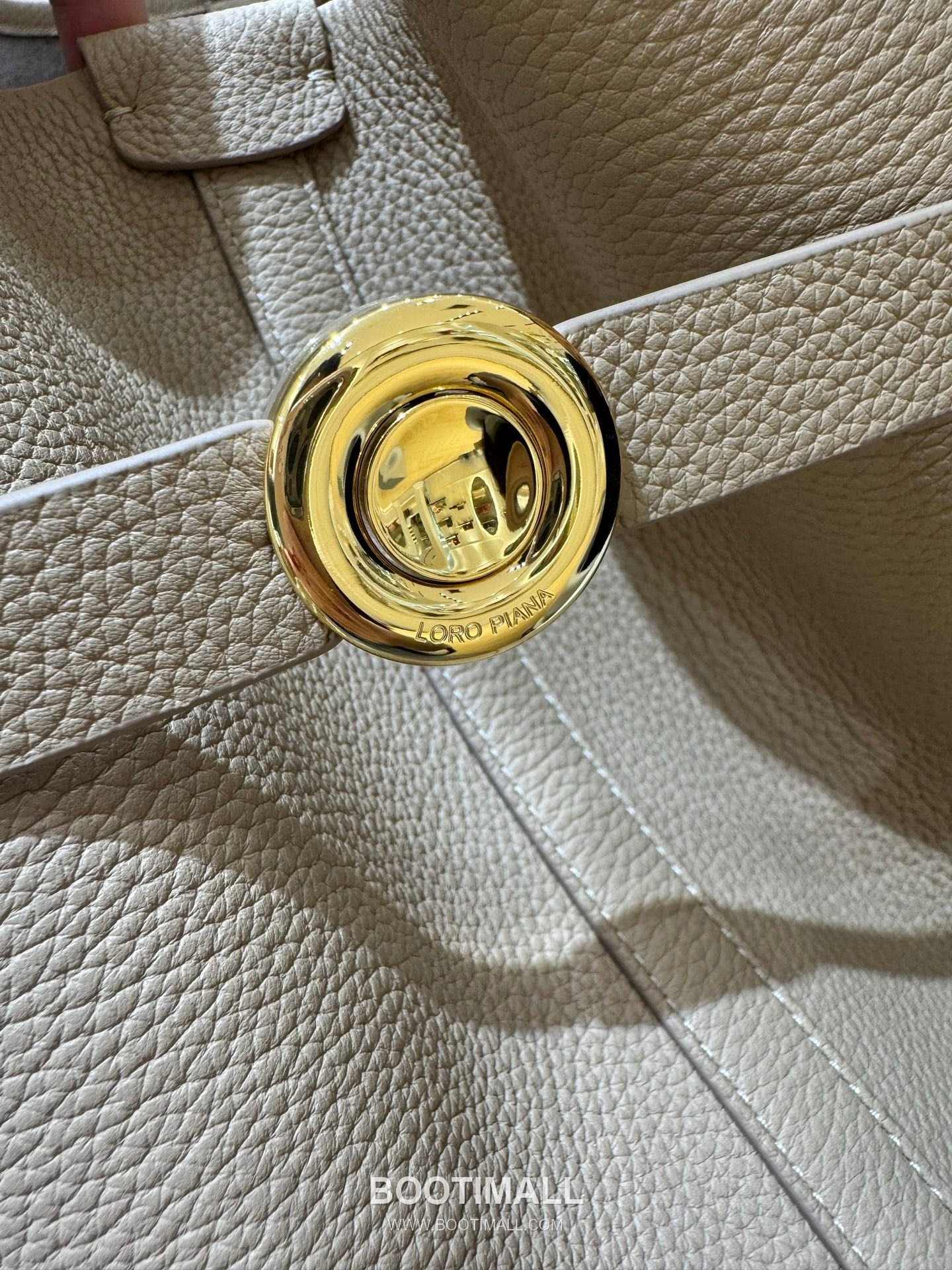 로로피아나 기에라 쇼퍼 라지 그레인 레더 그레이 벨트링 토트 핸드백 Loro Piana Ghiera Shopper Large Grain Leather Gray Belt Ring Tote Handbag 40cm 5