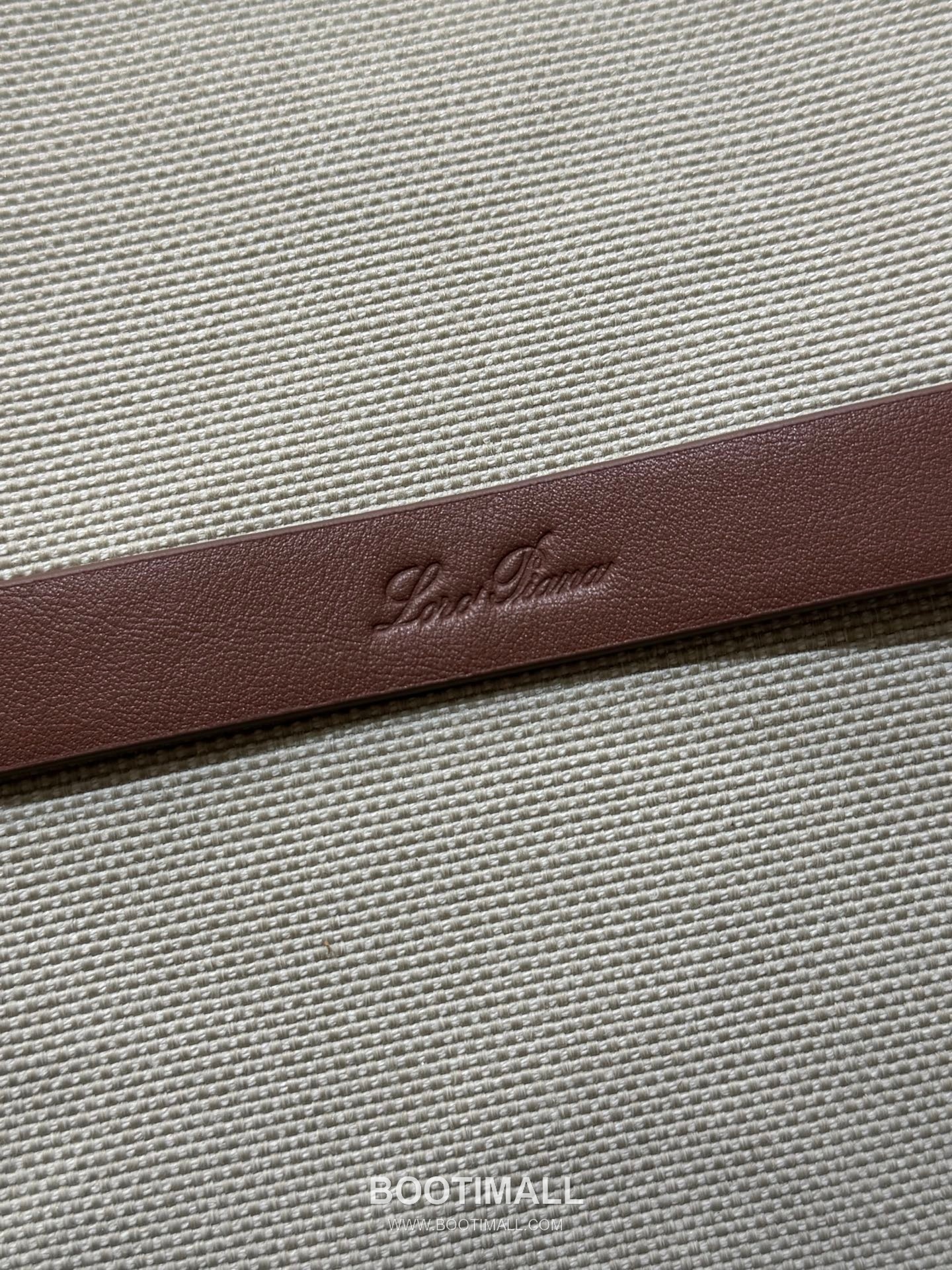 로로피아나 기에라 쇼퍼 라지 캔버스 카프스킨 베이지 벨트링 토트 핸드백 Loro Piana Ghiera Shopper Large Canvas Calfskin Beige Belt Ring Tote Handbag 40cm 4