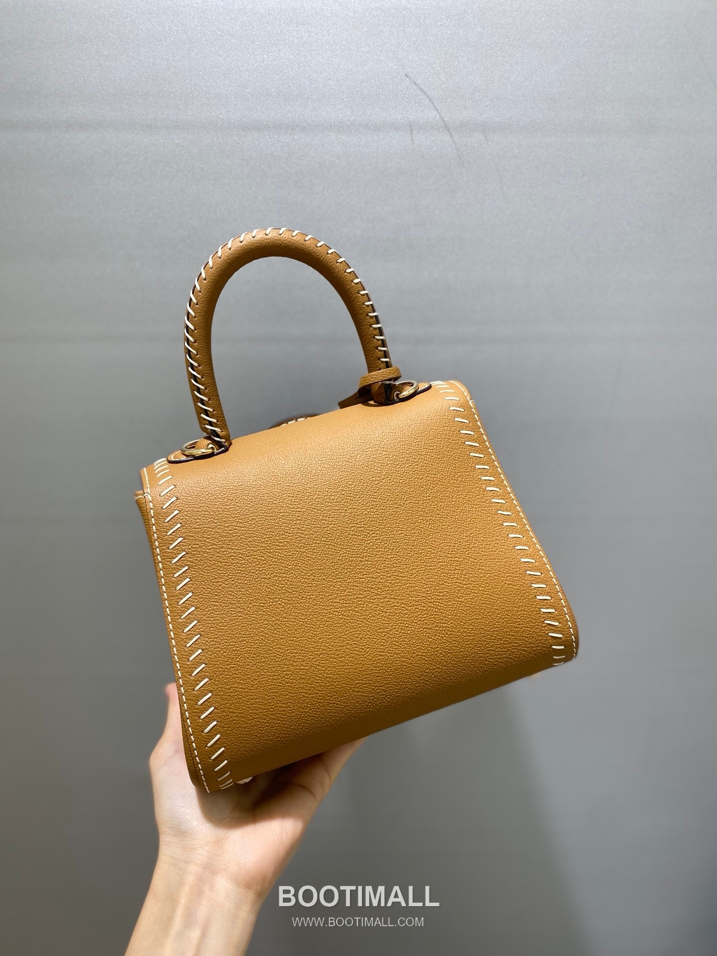 델보 브리앙 21 스몰 박스 카프스킨 카멜 스트랩 외부스티치 메탈락 플랩 핸드백 Delvaux Brillant 21 Small Box Calfskin Camel Strap External Stitch Metal Lock Flap Handbag 99125066 20cm 3