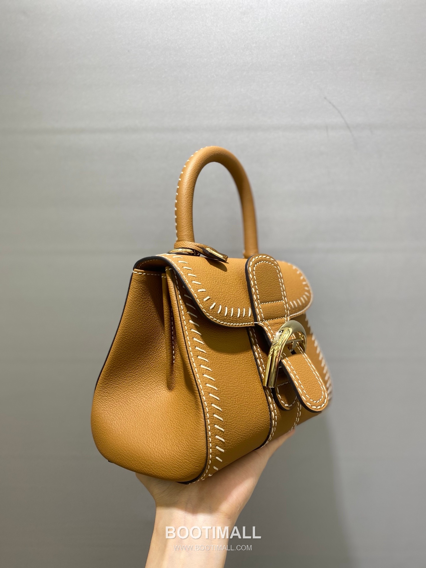 델보 브리앙 21 스몰 박스 카프스킨 카멜 스트랩 외부스티치 메탈락 플랩 핸드백 Delvaux Brillant 21 Small Box Calfskin Camel Strap External Stitch Metal Lock Flap Handbag 99125066 20cm 4