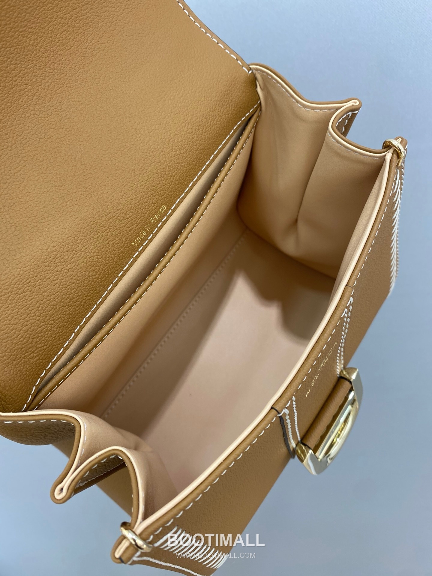 델보 브리앙 21 스몰 박스 카프스킨 카멜 스트랩 외부스티치 메탈락 플랩 핸드백 Delvaux Brillant 21 Small Box Calfskin Camel Strap External Stitch Metal Lock Flap Handbag 99125066 20cm 8