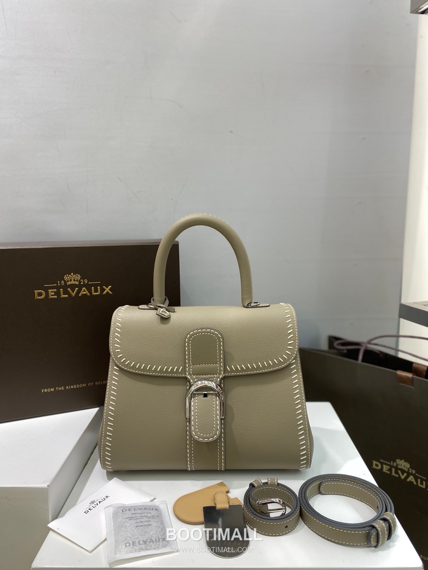 델보 브리앙 21 박스 카프스킨 카멜 스트랩 외부스티치 메탈락 플랩 핸드백 Delvaux Brillant 21 Box Calfskin Camel Strap External Stitch Metal Lock Flap Handbag 99150066 28cm 1