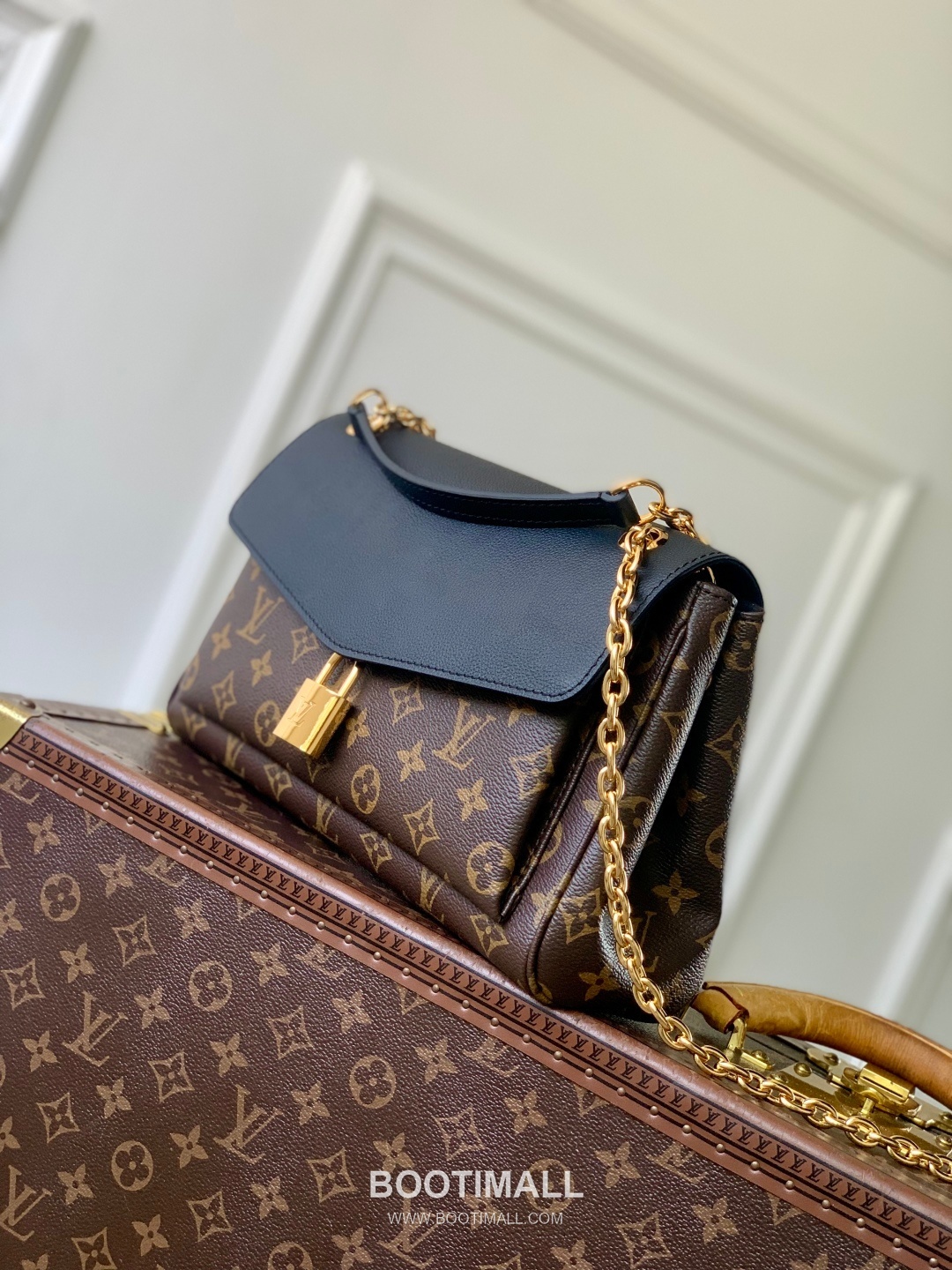 루이비통 생제르맹 PM 모노그램 캔버스 레더 체인 블랙 숄더백 Louis Vuitton Saint-Germain PM Monogram Canvas Leather Chain Black Shoulder Bag M26285 30.5cm 2