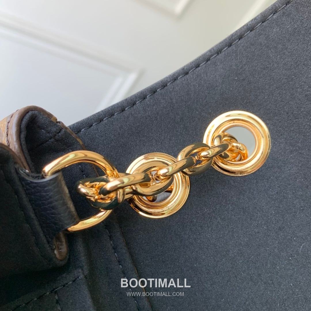 루이비통 생제르맹 PM 모노그램 캔버스 레더 체인 블랙 숄더백 Louis Vuitton Saint-Germain PM Monogram Canvas Leather Chain Black Shoulder Bag M26285 30.5cm 7