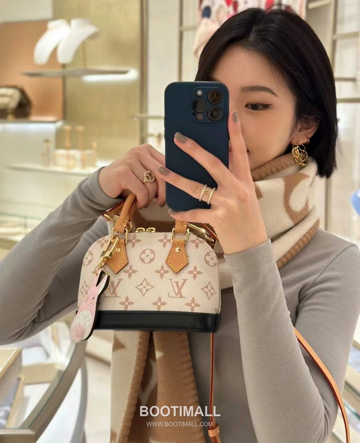 루이비통 알마 나노 모노그램 캔버스 레더 더블지퍼 화이트 토트백 Louis Vuitton Alma Nano Monogram Canvas Leather Double Zip White Tote Bag M46895 18cm 8