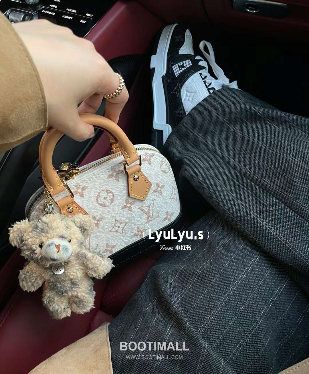 루이비통 알마 나노 모노그램 캔버스 레더 더블지퍼 화이트 토트백 Louis Vuitton Alma Nano Monogram Canvas Leather Double Zip White Tote Bag M46895 18cm 26