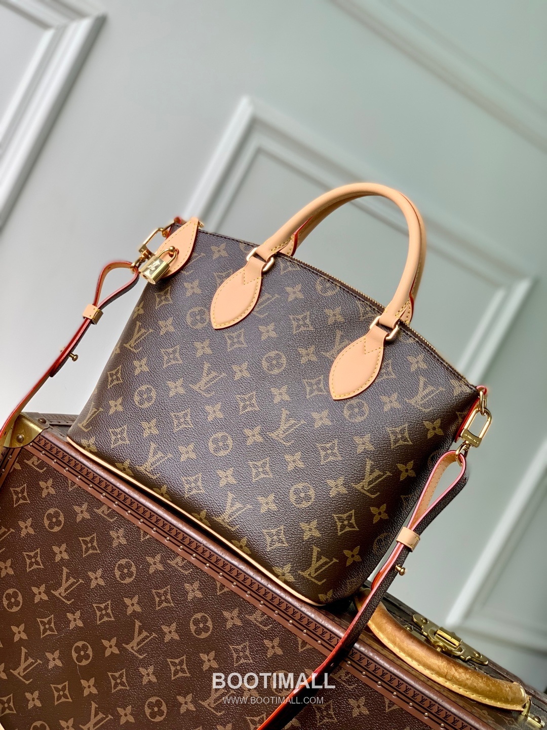 루이비통 네오 로킷 PM 모노그램 캔버스 레더 락장식 브라운 토트백 Louis Vuitton Neo Lockit PM Monogram Canvas Leather Lock Detail Brown Tote Bag M26532 33cm 1