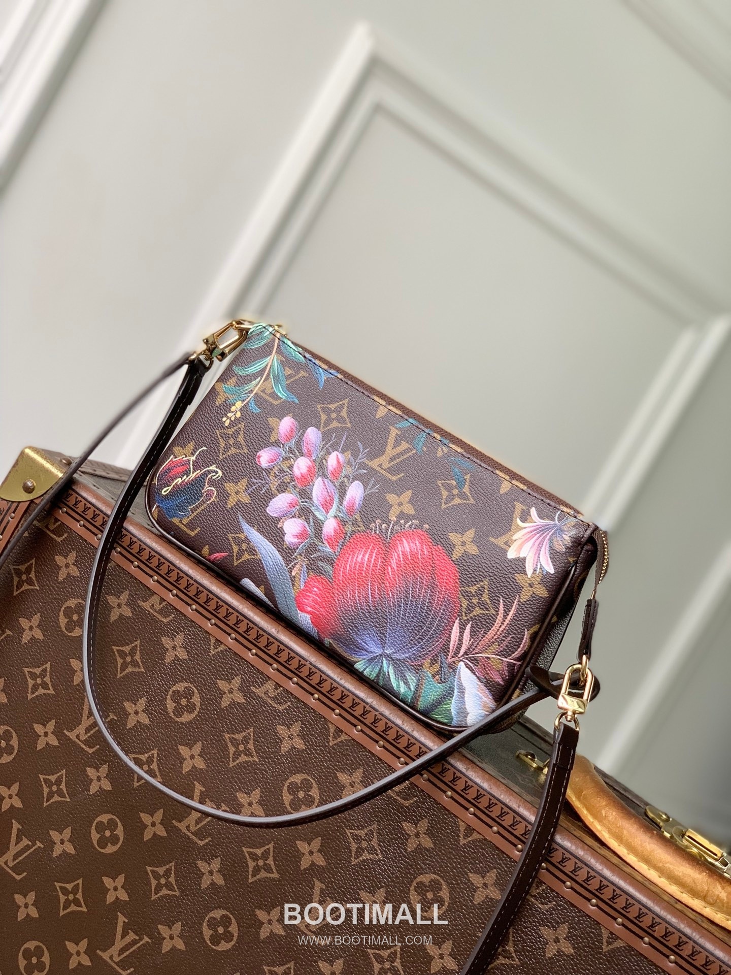 루이비통 포쉐트 악세수아 모노그램 캔버스 레더 플라워 패턴 브라운 클러치 Louis Vuitton Pochette Accessoires Monogram Canvas Leather Flower Pattern Brown Clutch M29148 23.5cm 1