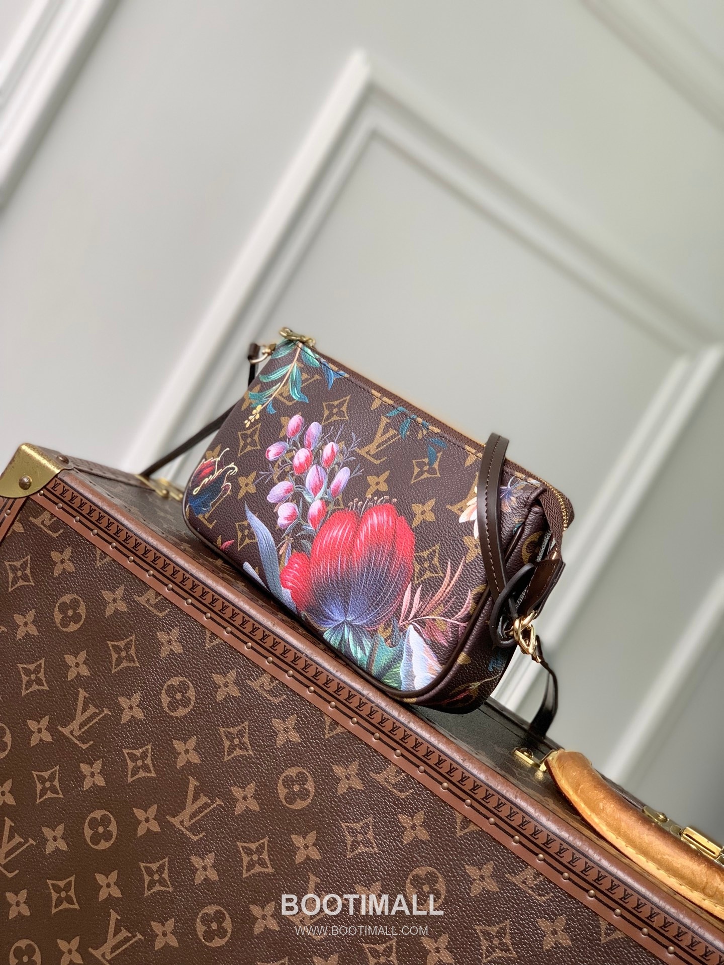 루이비통 포쉐트 악세수아 모노그램 캔버스 레더 플라워 패턴 브라운 클러치 Louis Vuitton Pochette Accessoires Monogram Canvas Leather Flower Pattern Brown Clutch M29148 23.5cm 2