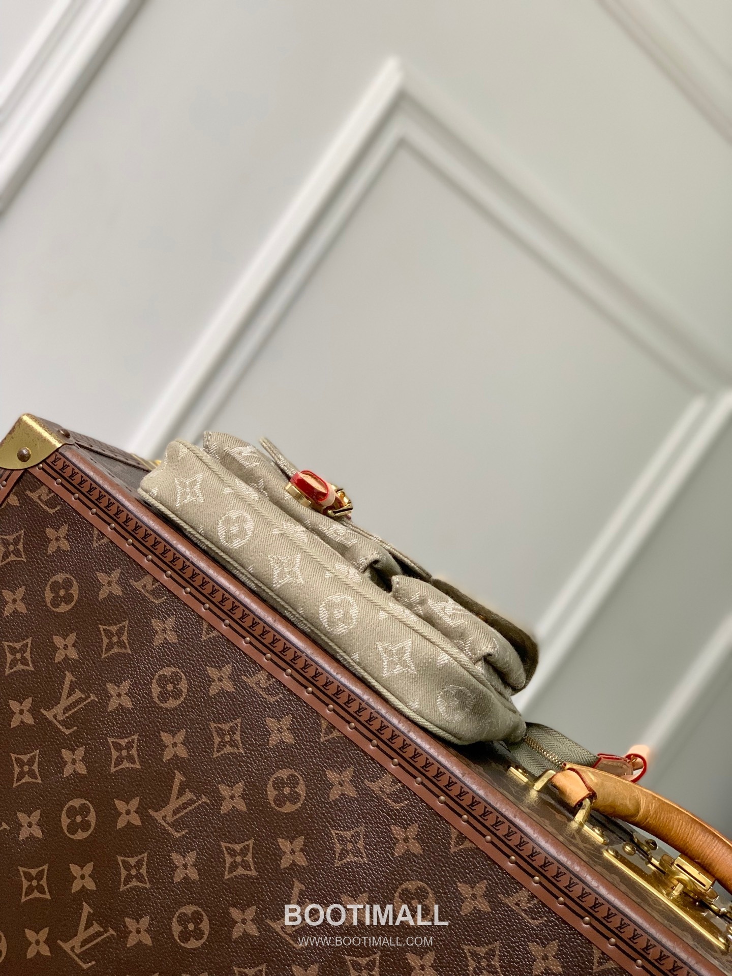 루이비통 포쉐트 악세수아 카고 코튼 레더 프론트포켓 그린 숄더백 Louis Vuitton Pochette Accessories Cargo Cotton Leather Front Pocket Green Shoulder Bag M27602 23.5cm 4