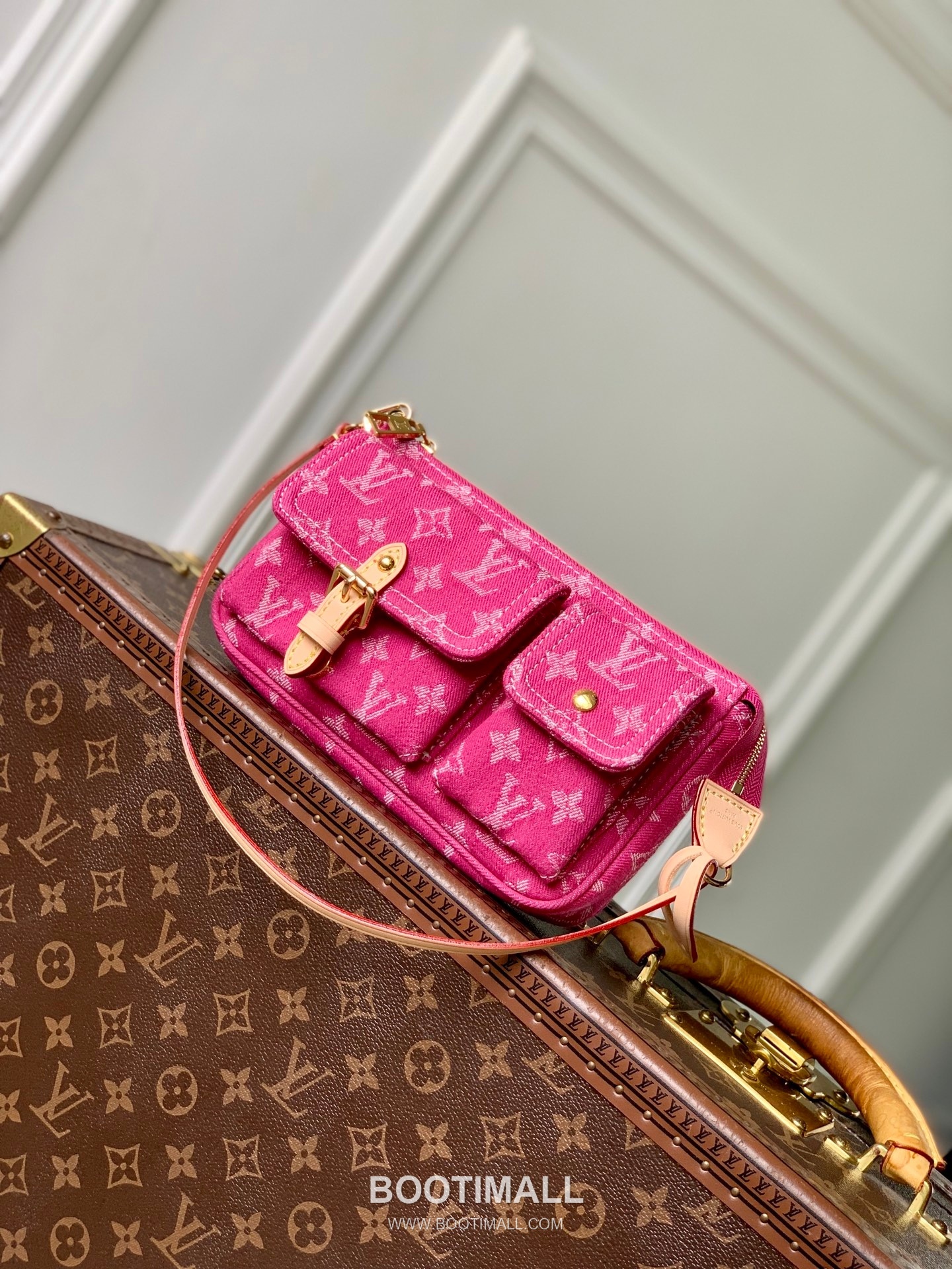 루이비통 포쉐트 악세수아 카고 코튼 레더 프론트포켓 그린 숄더백 Louis Vuitton Pochette Accessories Cargo Cotton Leather Front Pocket Green Shoulder Bag M27602 23.5cm 1