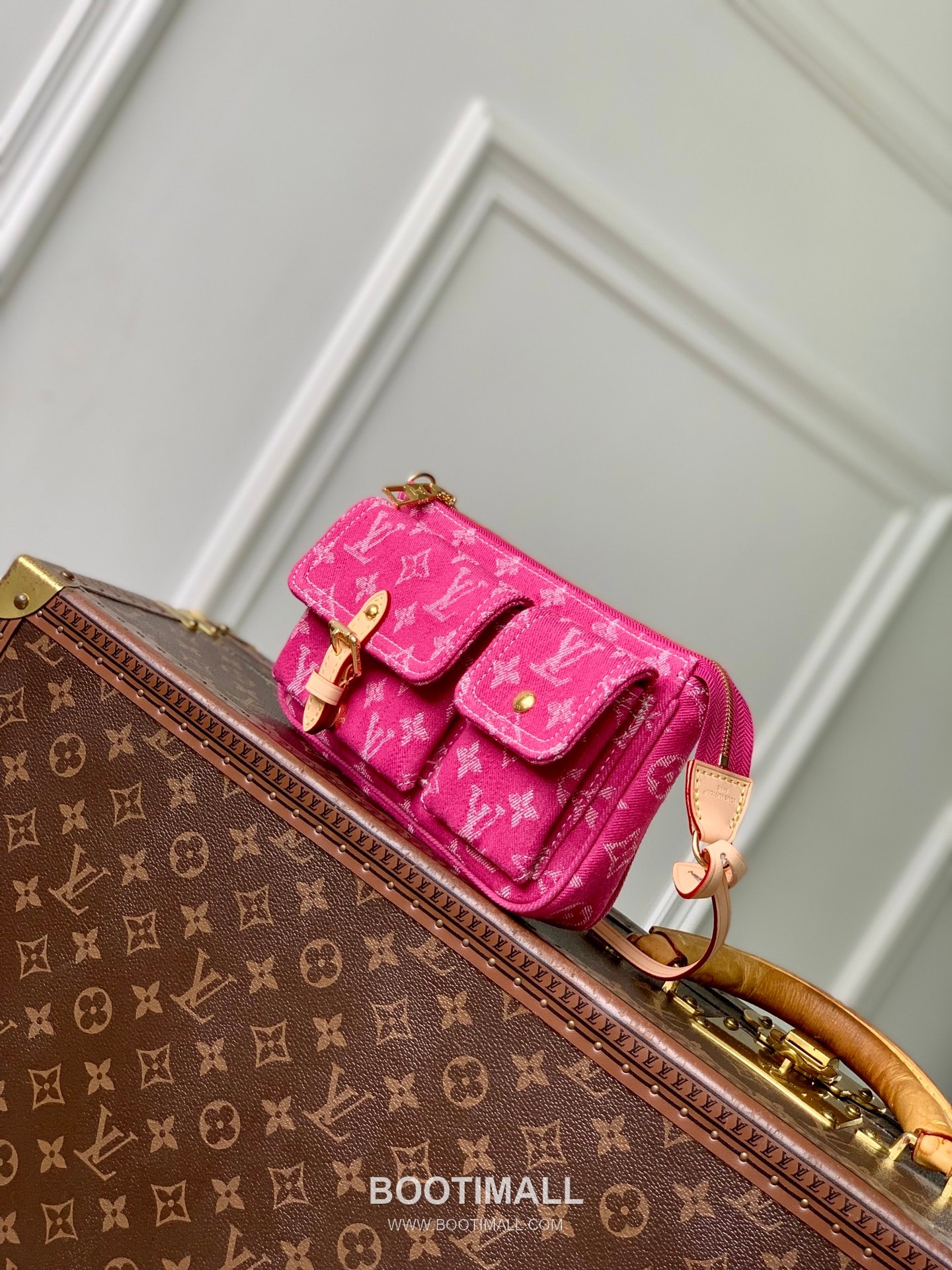 루이비통 포쉐트 악세수아 카고 코튼 레더 프론트포켓 그린 숄더백 Louis Vuitton Pochette Accessories Cargo Cotton Leather Front Pocket Green Shoulder Bag M27602 23.5cm 2