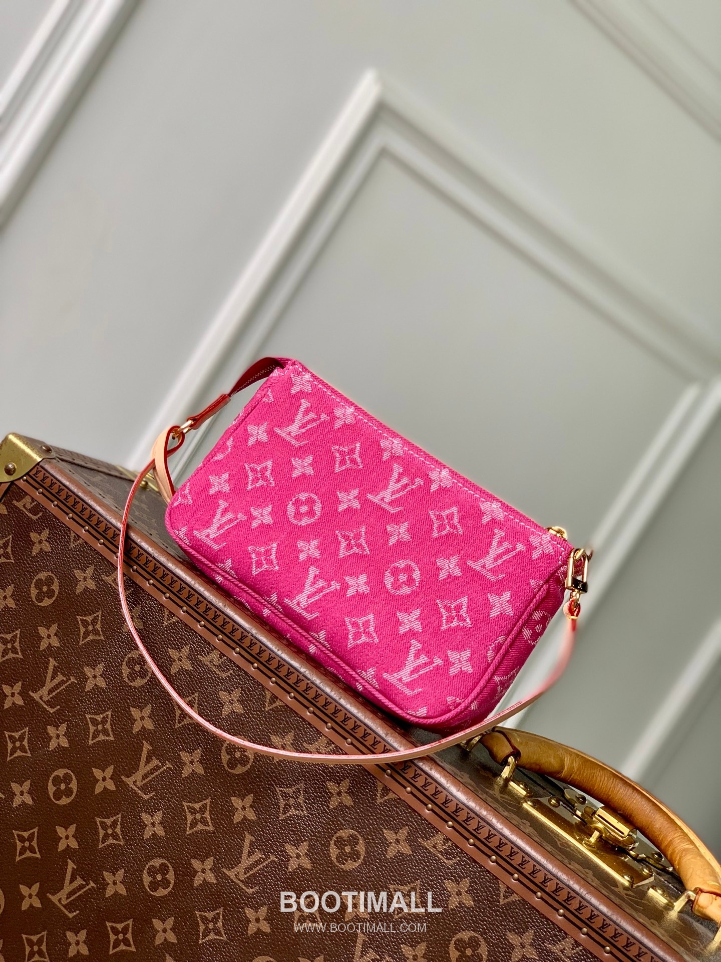 루이비통 포쉐트 악세수아 카고 코튼 레더 프론트포켓 그린 숄더백 Louis Vuitton Pochette Accessories Cargo Cotton Leather Front Pocket Green Shoulder Bag M27602 23.5cm 3