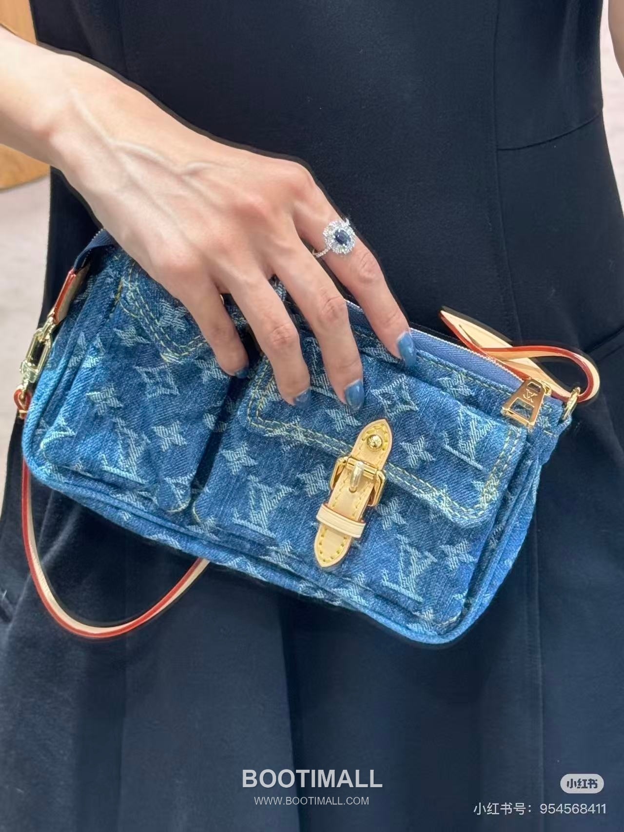 루이비통 포쉐트 악세수아 카고 코튼 레더 프론트포켓 그린 숄더백 Louis Vuitton Pochette Accessories Cargo Cotton Leather Front Pocket Green Shoulder Bag M27602 23.5cm 4