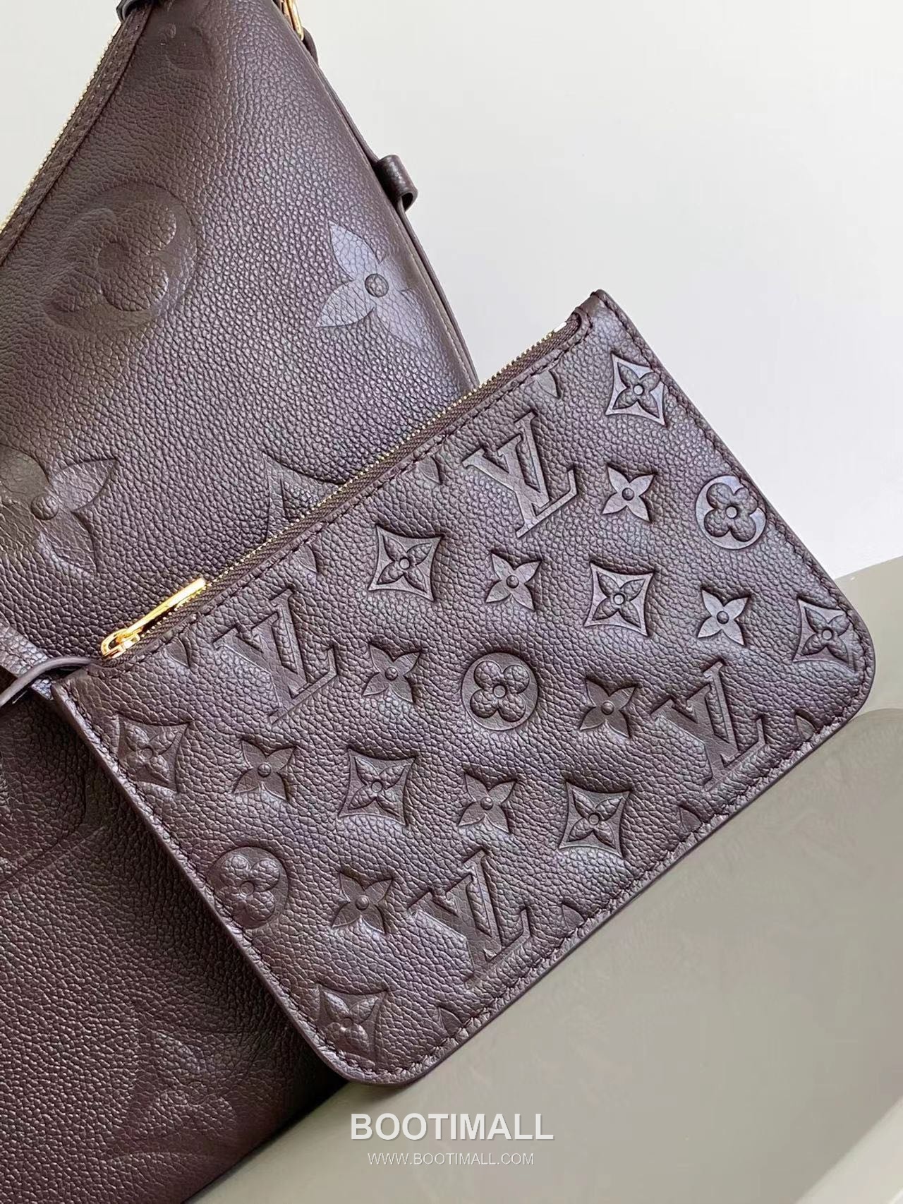 루이비통 루프 호보 모노그램 앙프렝트 카우하이드 레더 하프문 블랙 숄더백 Louis Vuitton Loop Hobo Monogram Empreinte Cowhide Leather Half Moon Black Shoulder Bag M46725 38cm 6