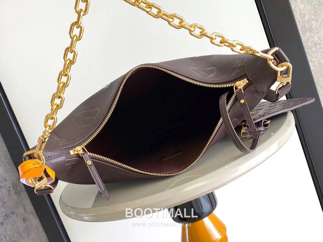 루이비통 루프 호보 모노그램 앙프렝트 카우하이드 레더 하프문 블랙 숄더백 Louis Vuitton Loop Hobo Monogram Empreinte Cowhide Leather Half Moon Black Shoulder Bag M46725 38cm 8