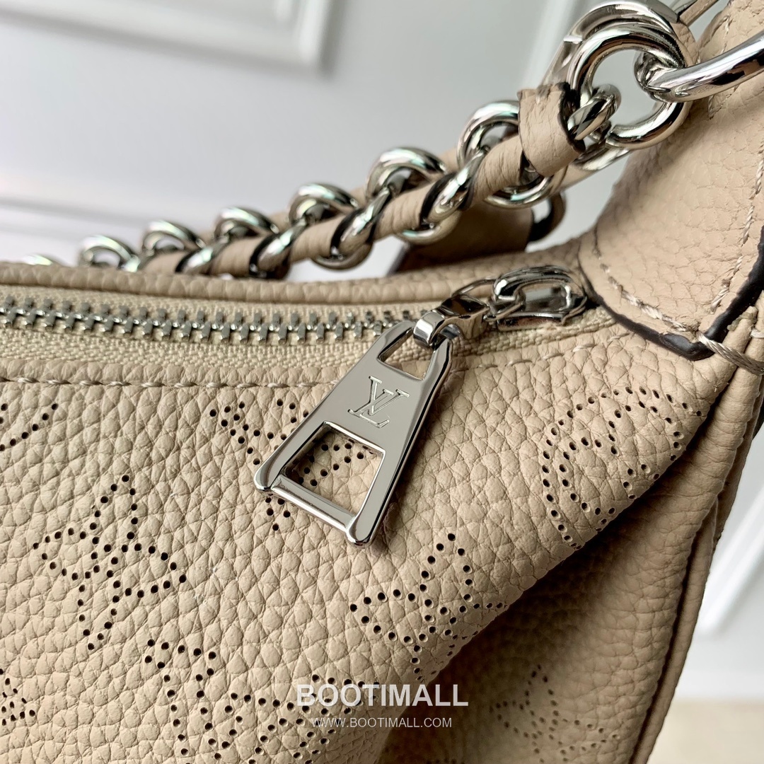 루이비통 바이아 미디엄 마히나 레더 하프문 브레이드핸들 그레이 숄더백 Louis Vuitton Baia Medium Mahina Leather Half Moon Braided Handle Gray Shoulder Bag M22823 36.5cm 5